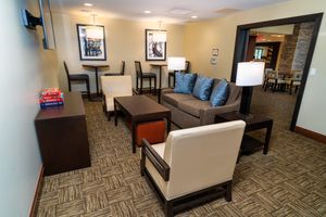 Alojamiento - Staybridge Suites Newark - Fremont by IHG