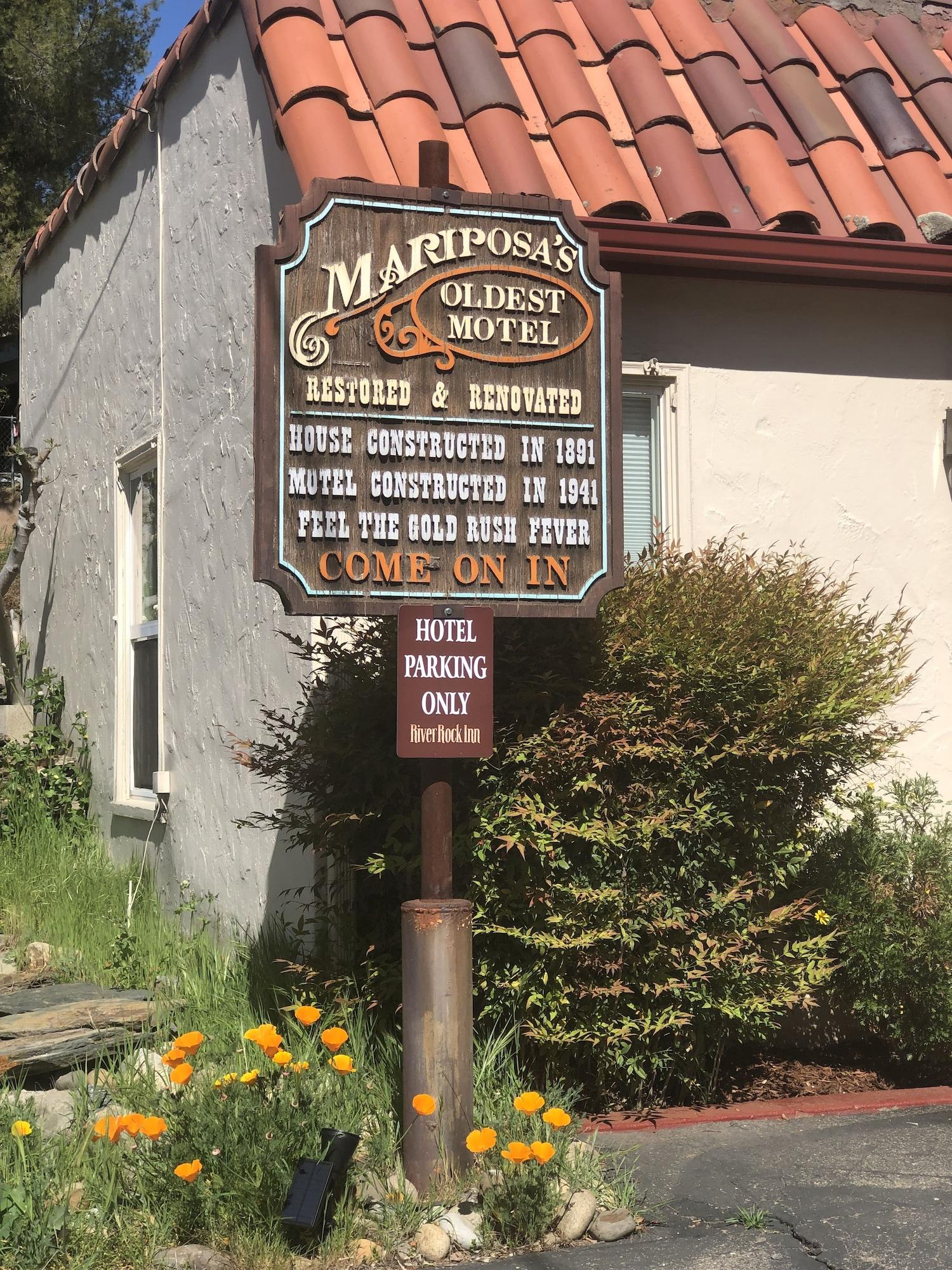 Vista Exterior River Rock Inn