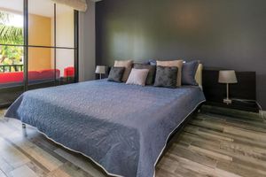 Renta Vacacional - Modern One-Bedroom Condo with Pool Views, Beach Club Access & Resort Amenities