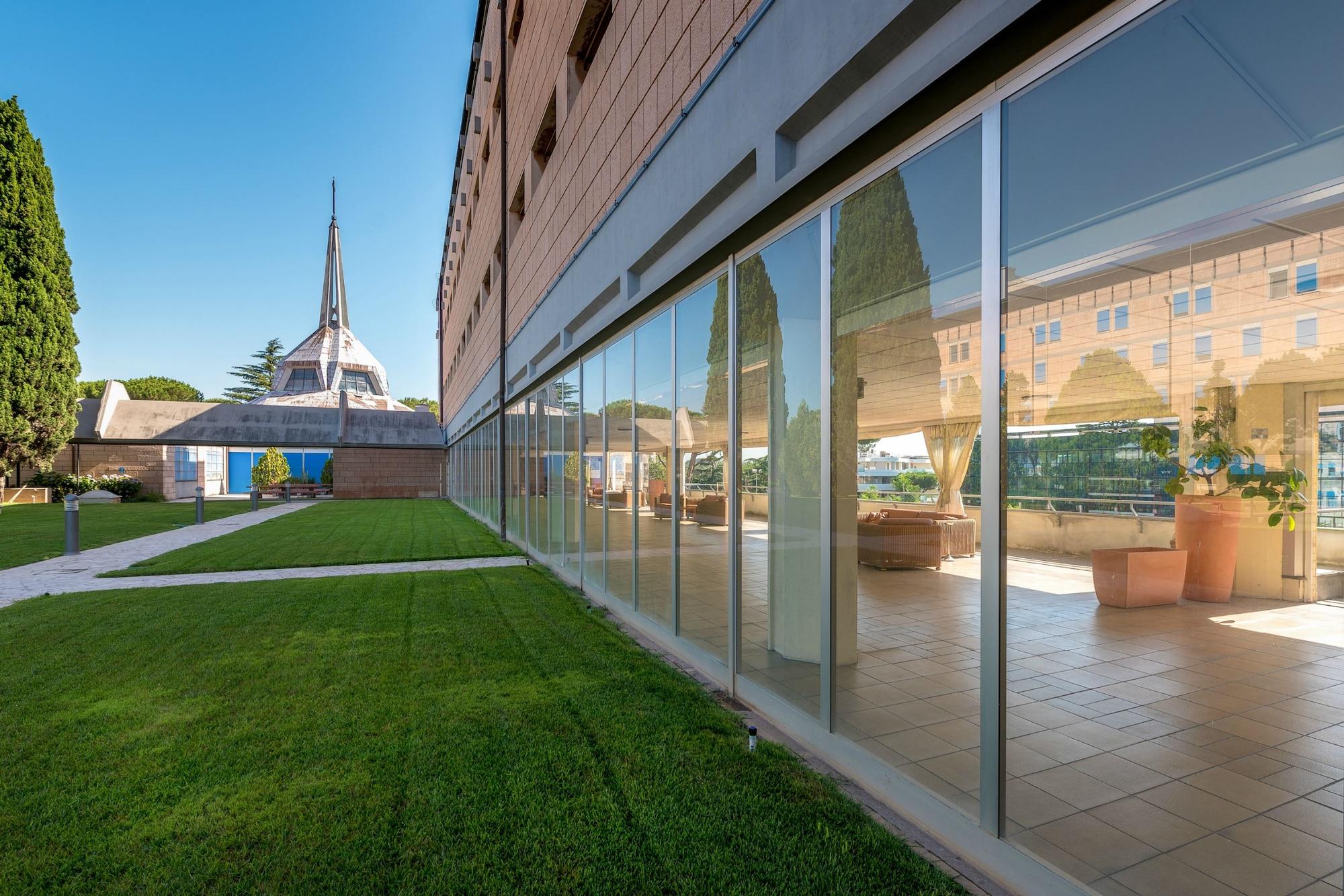 Vista Exterior Villa EUR - Parco dei Pini