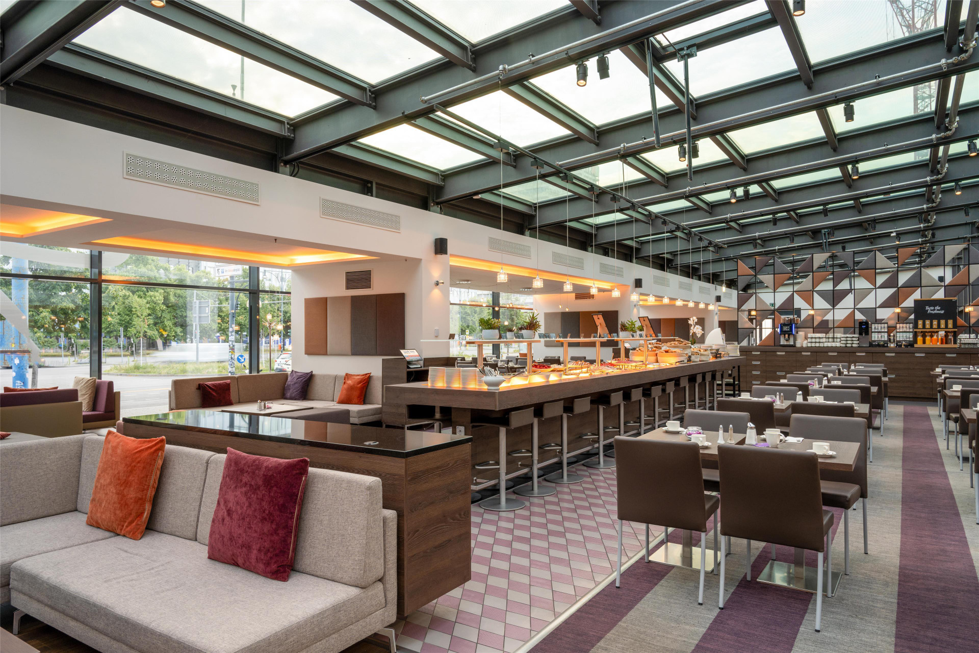 Restaurant Park Inn by Radisson Berlin Alexanderplatz