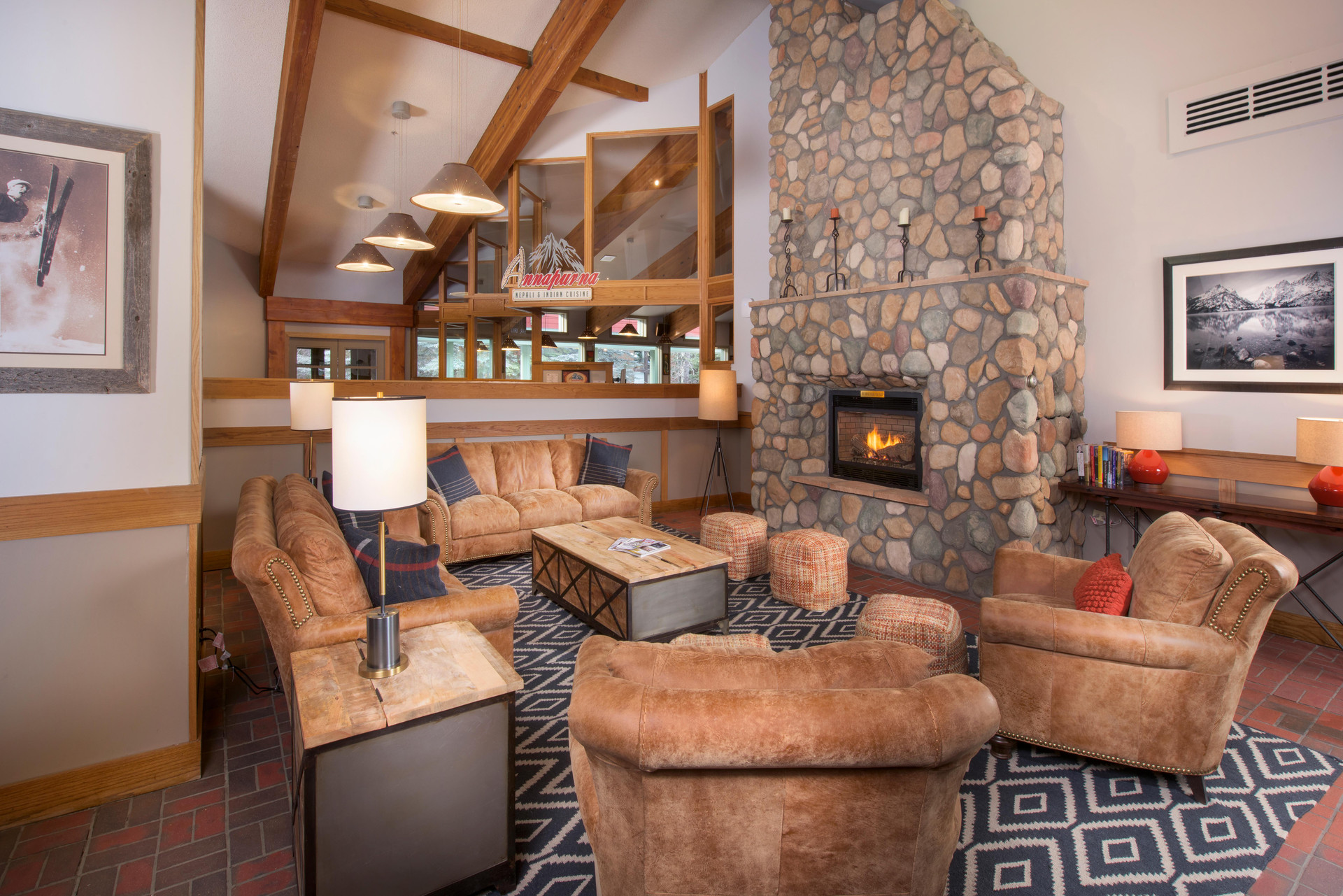 Vista Lobby Evergreen Lodge at Vail