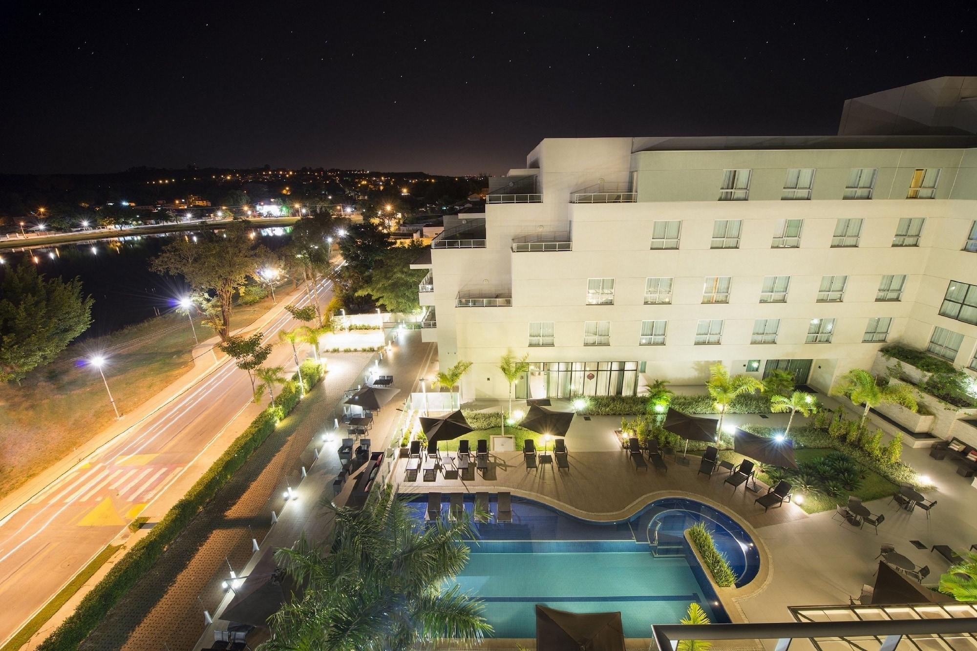 Vista Exterior eSuites Lagoa Santa