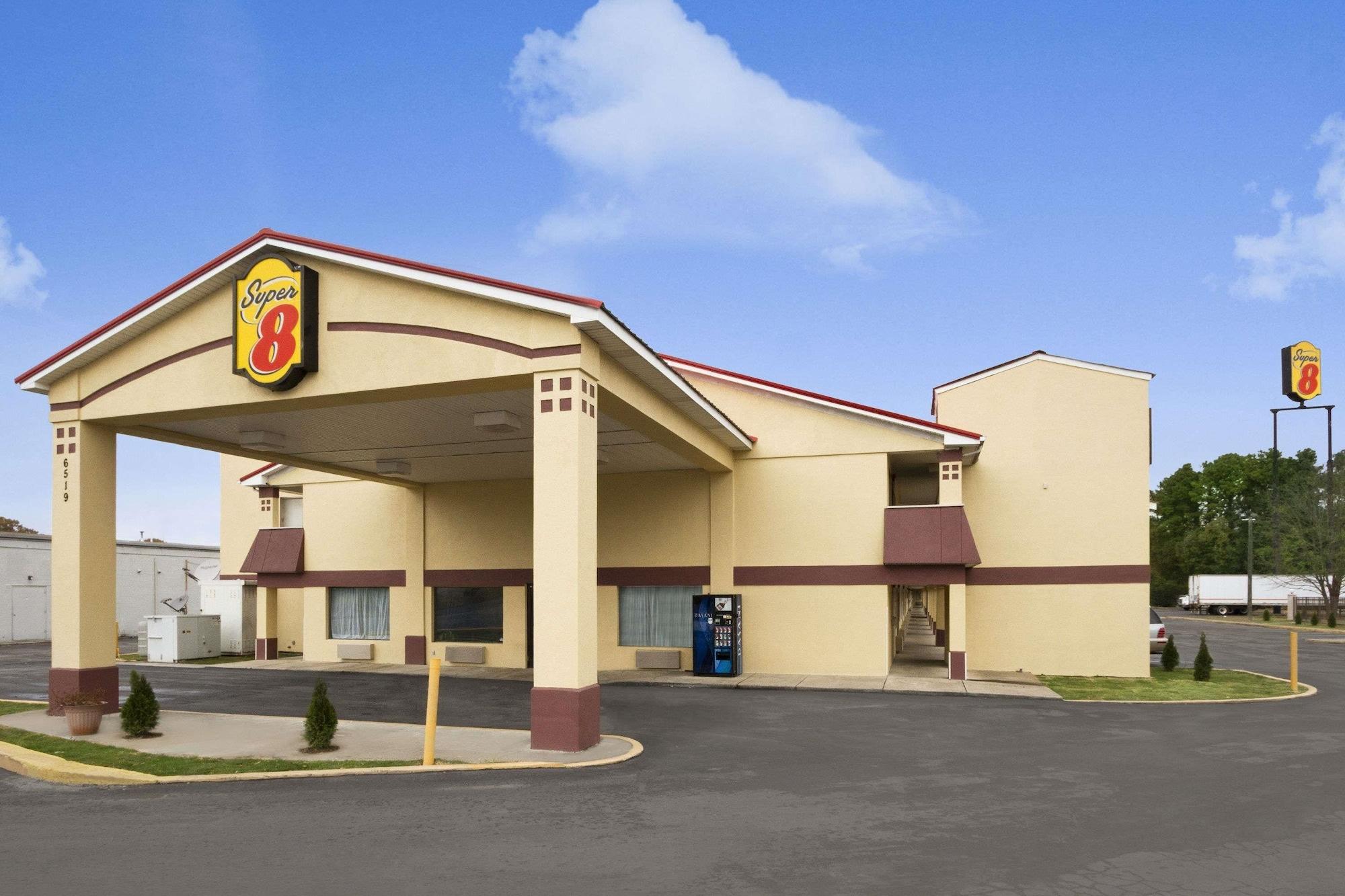 Varios Super 8 by Wyndham Chattanooga/East Ridge