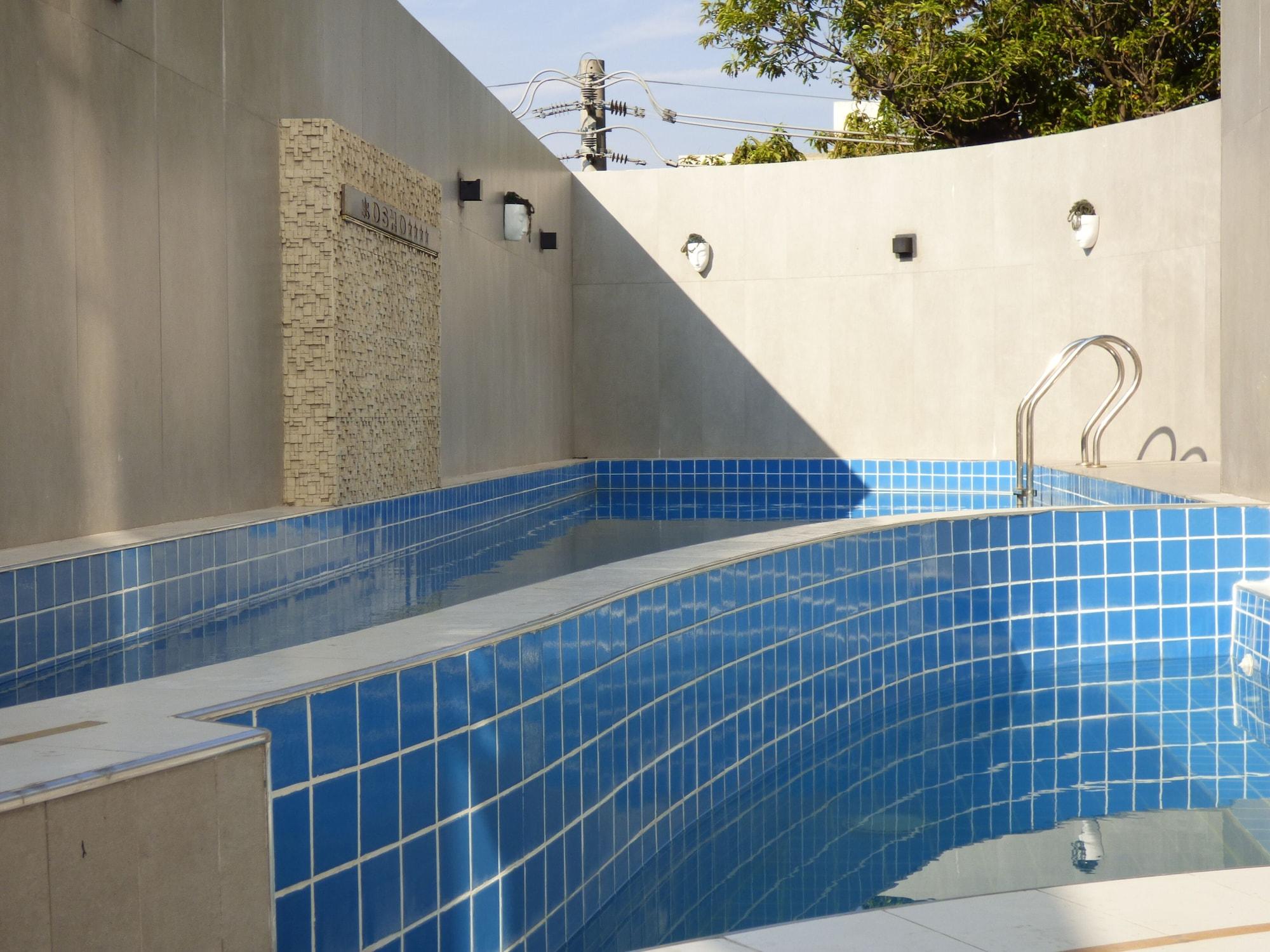 Vista Piscina HOTEL OSHO