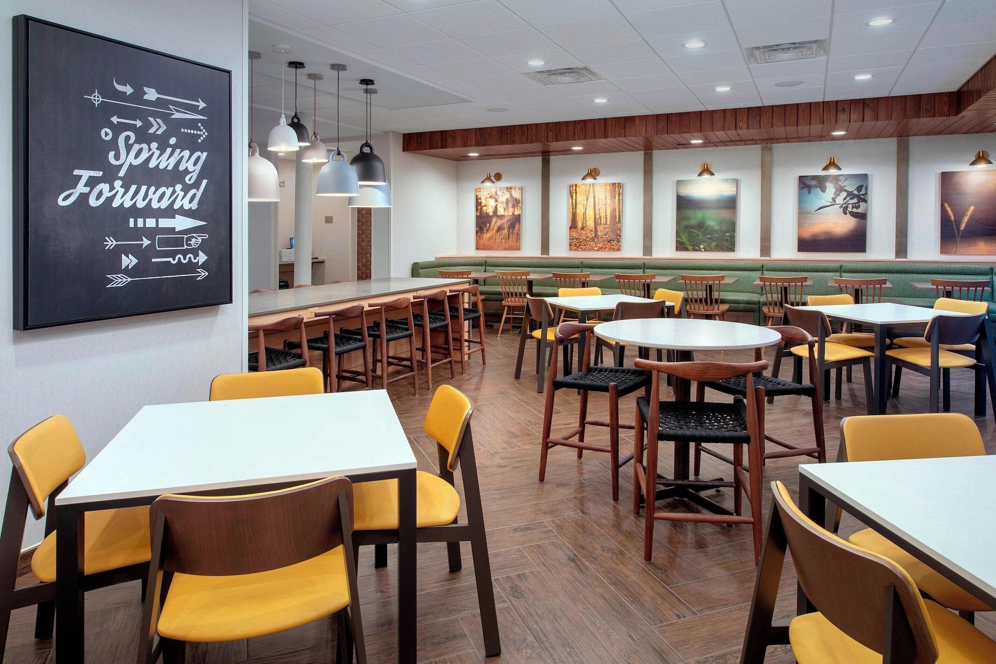 Restaurant Fairfield Inn & Suites by Marriott Denver Tech Center North