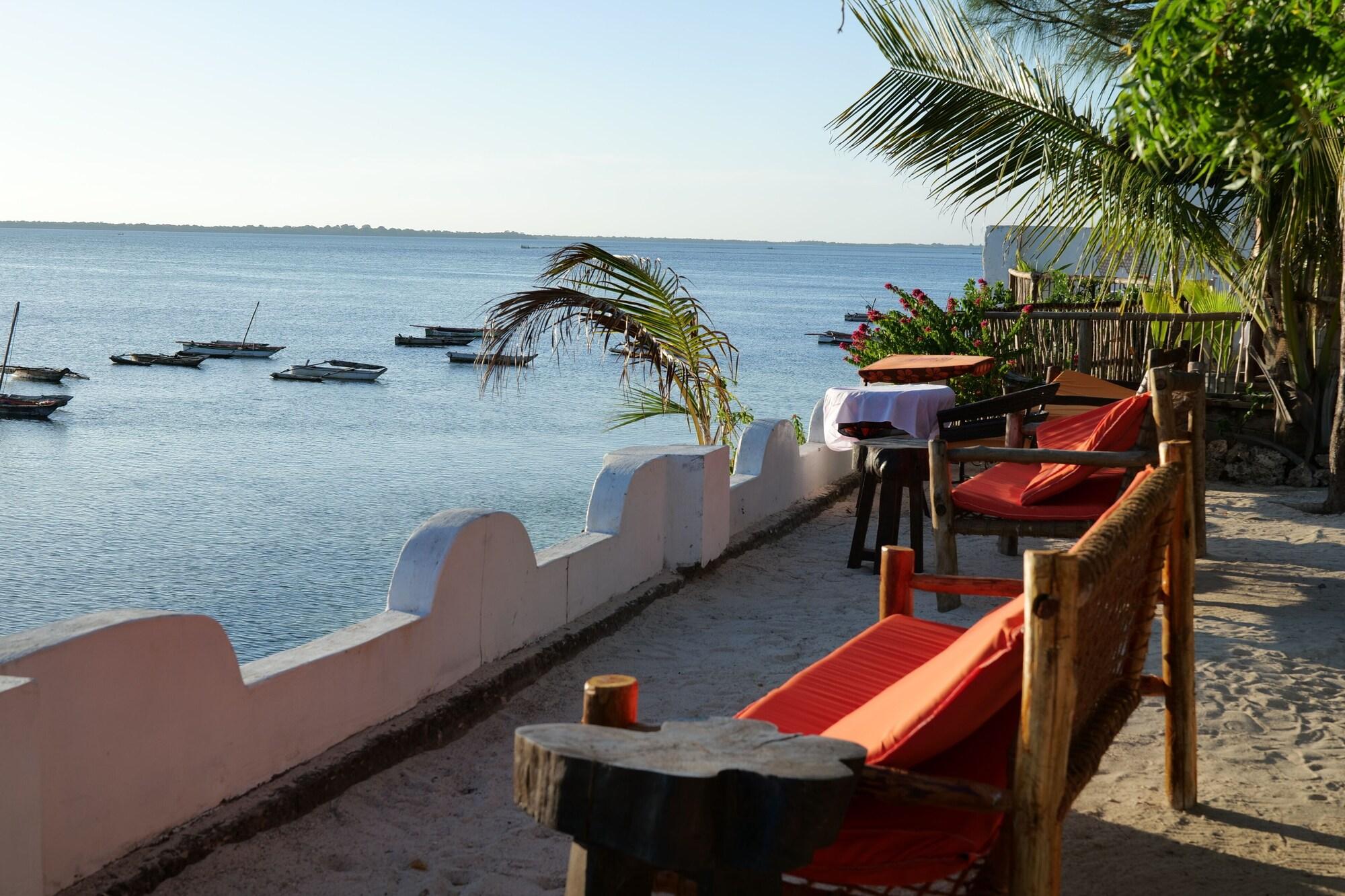 Vista Exterior Lala Land Lodge