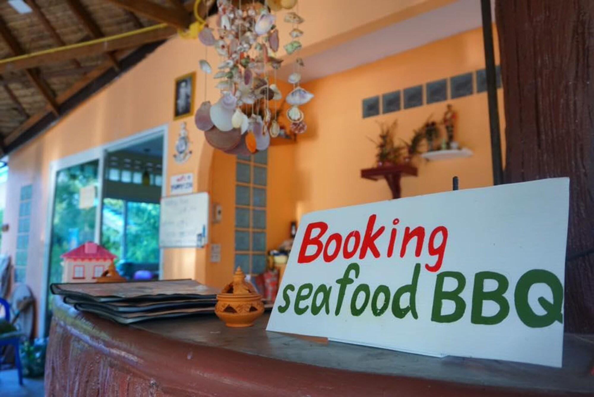 Vista Lobby T and T House - Adults Only