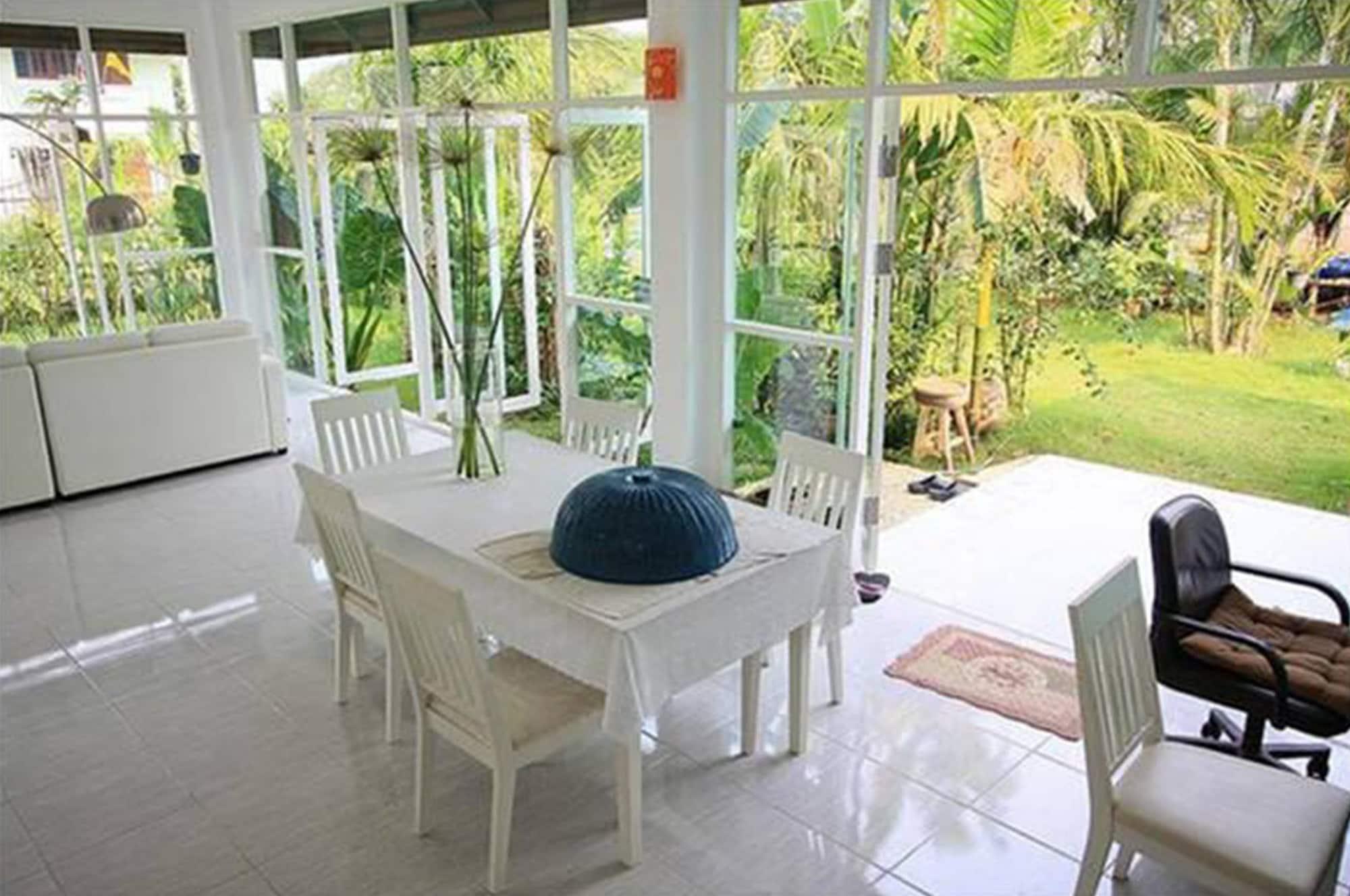 Restaurant Franjipani Home