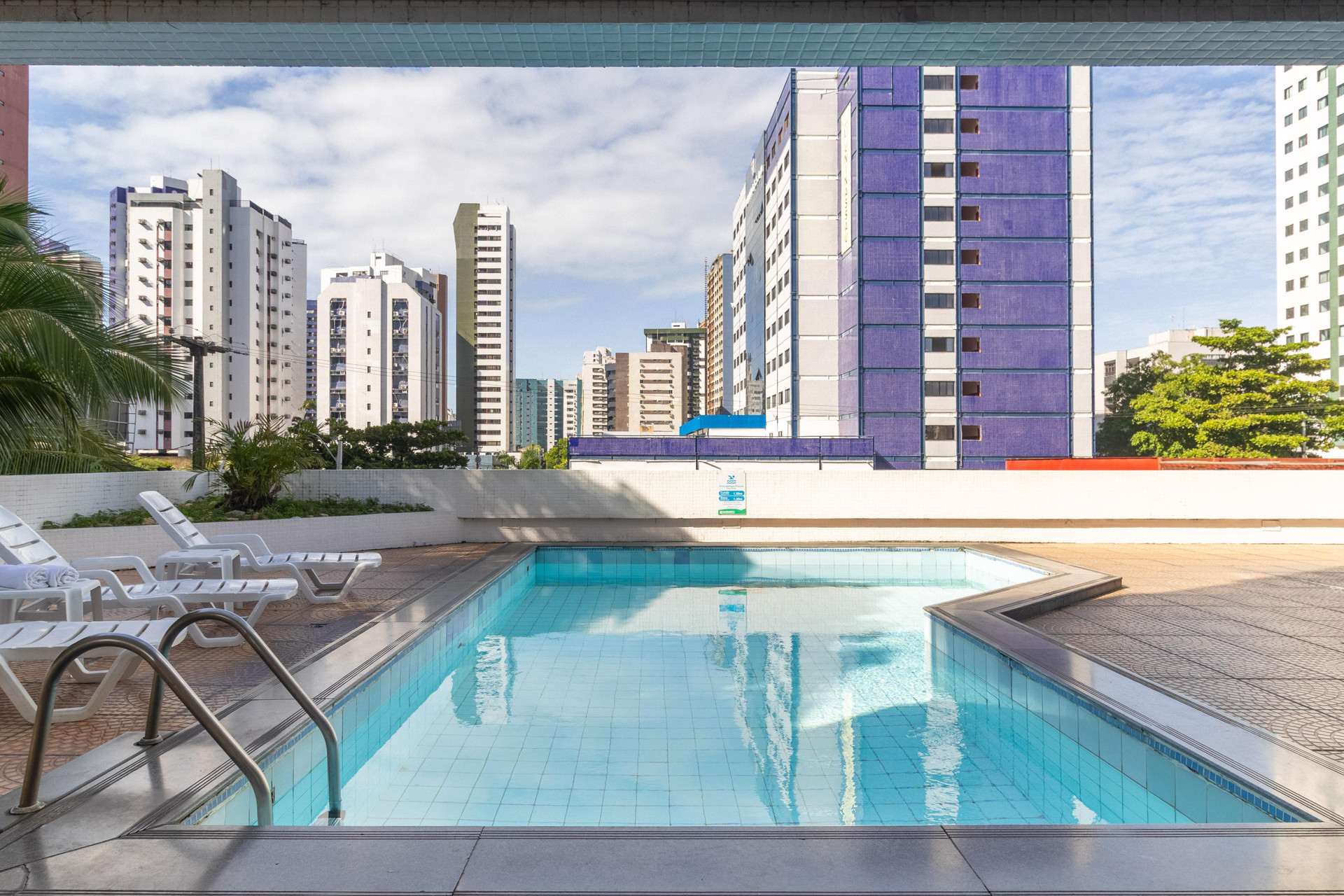 Vista Piscina Hotel Nacional INN Recife By Nacional Inn