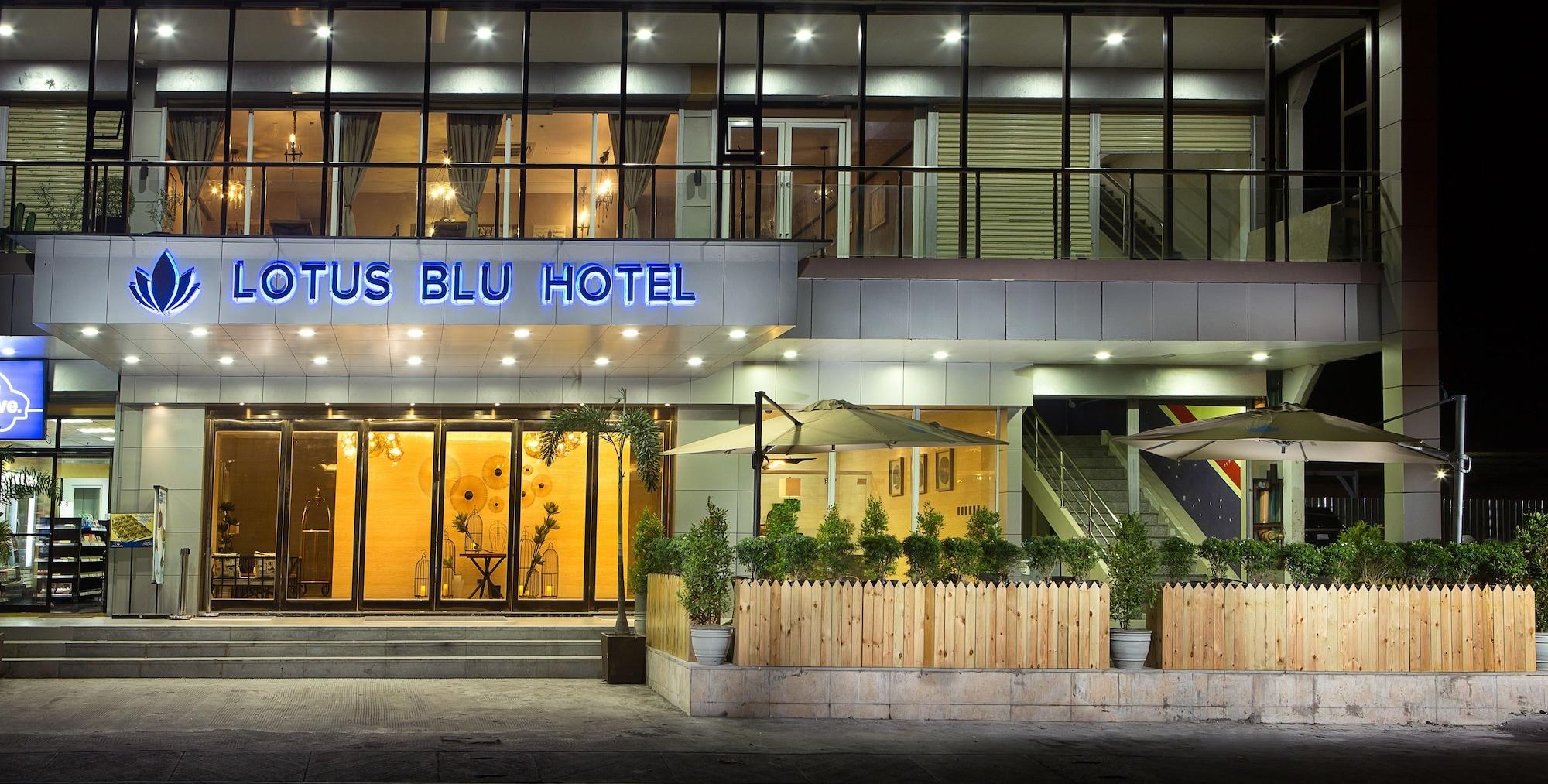 Vista Exterior Lotus Blu Hotel