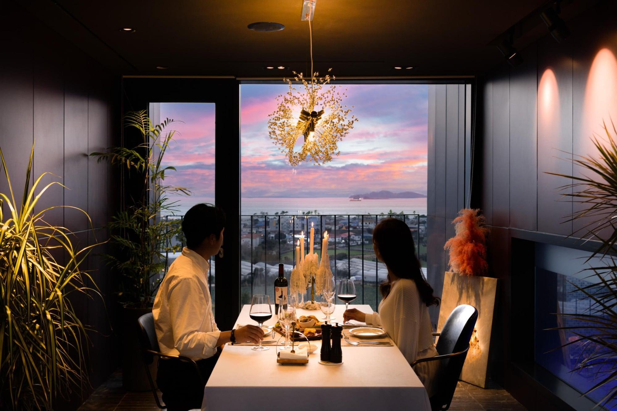 Restaurant Bayhill Pool & Villa