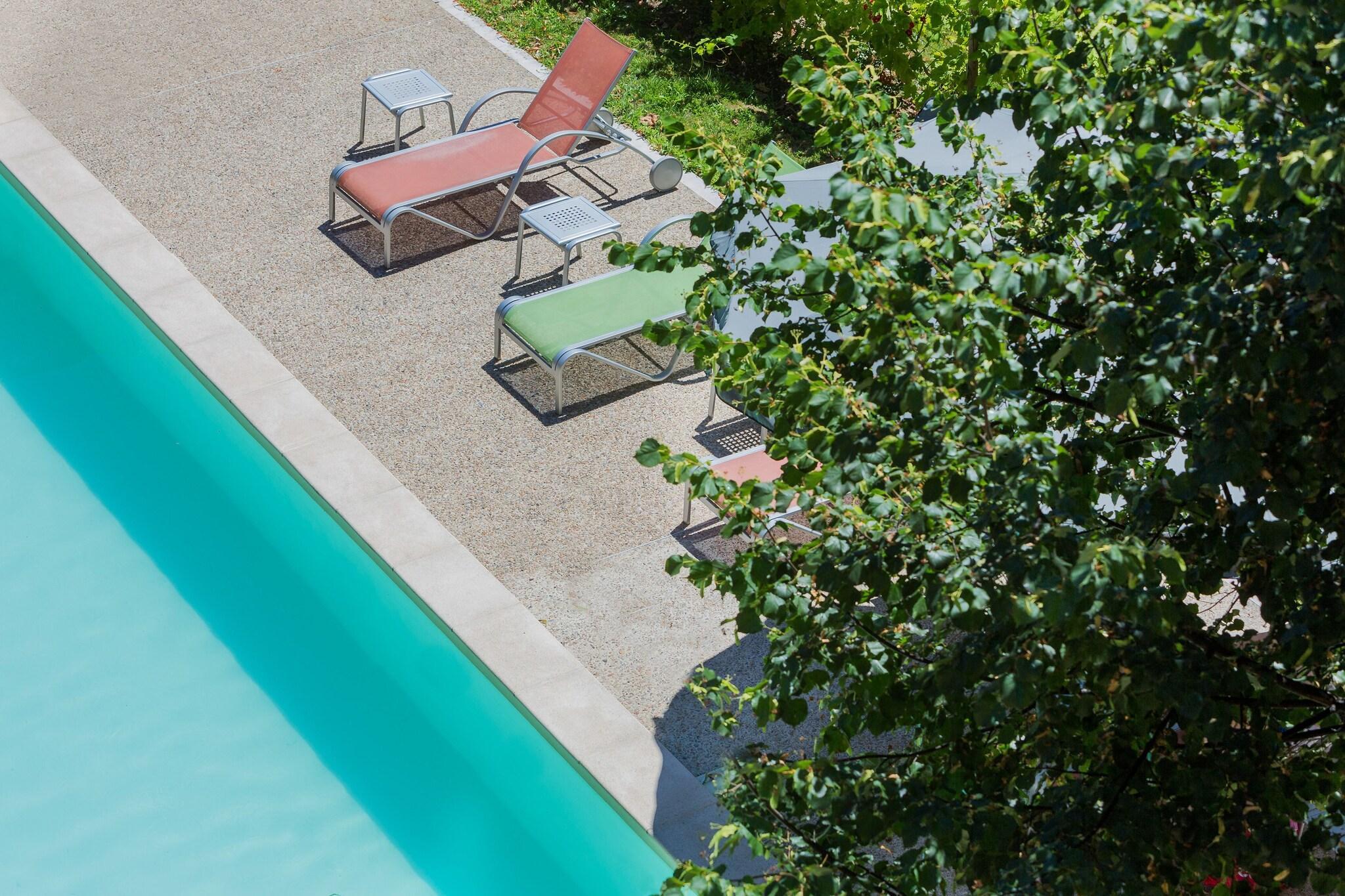 Vista Piscina Abbaye des Capucins Spa & Resort