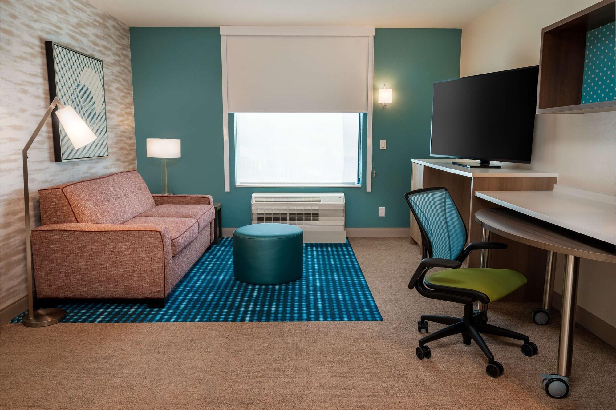 Habitación Home2 Suites by Hilton Corona