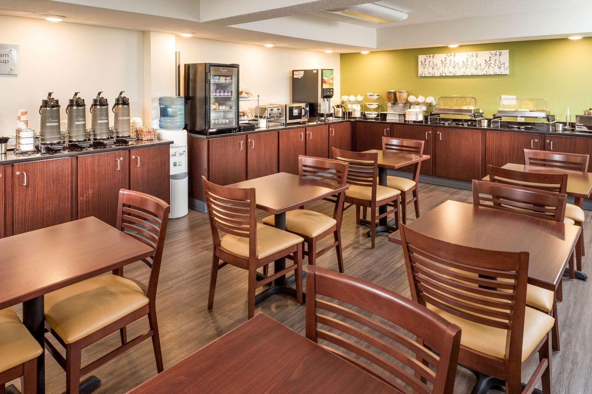 Restaurant Sleep Inn Charleston North