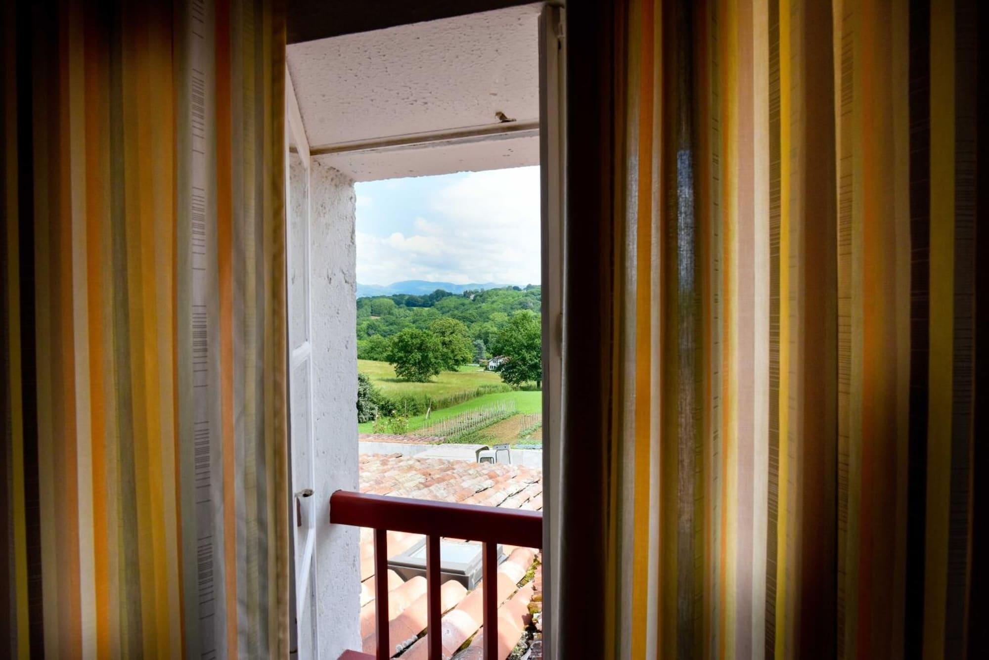 Equipamiento de Habitación Hotel Restaurant Baratxartea