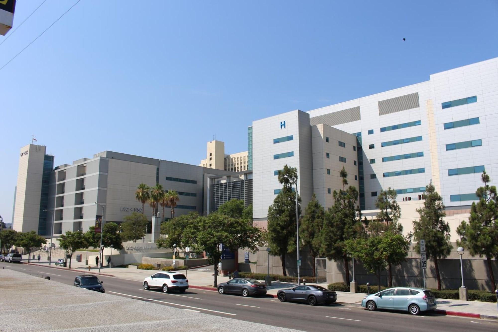 Vista Exterior ERTH INN by AGA Los Angeles