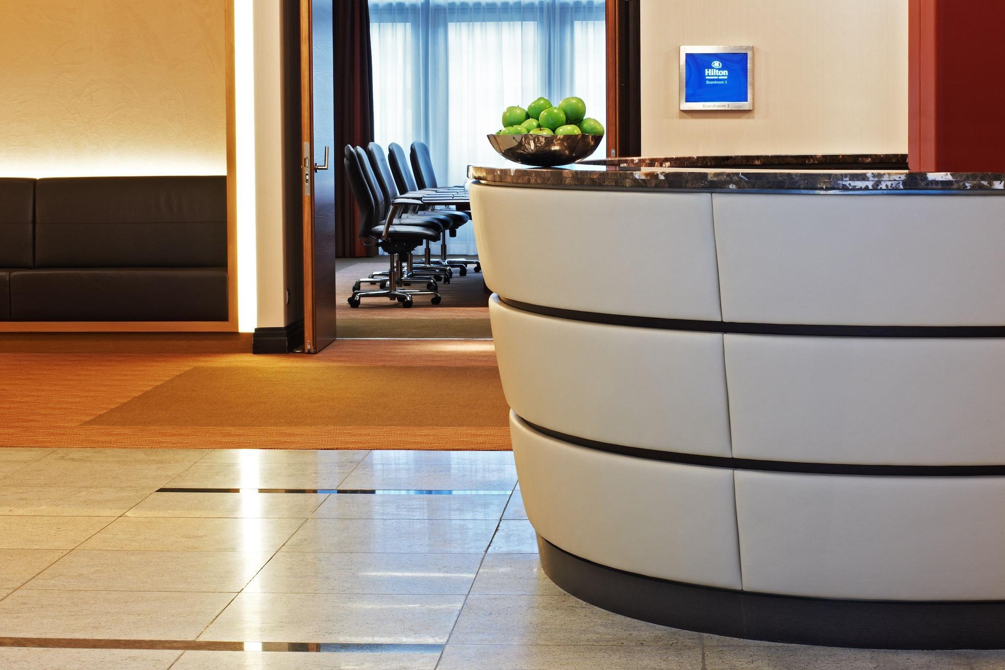 Vista Lobby Hilton Frankfurt Airport
