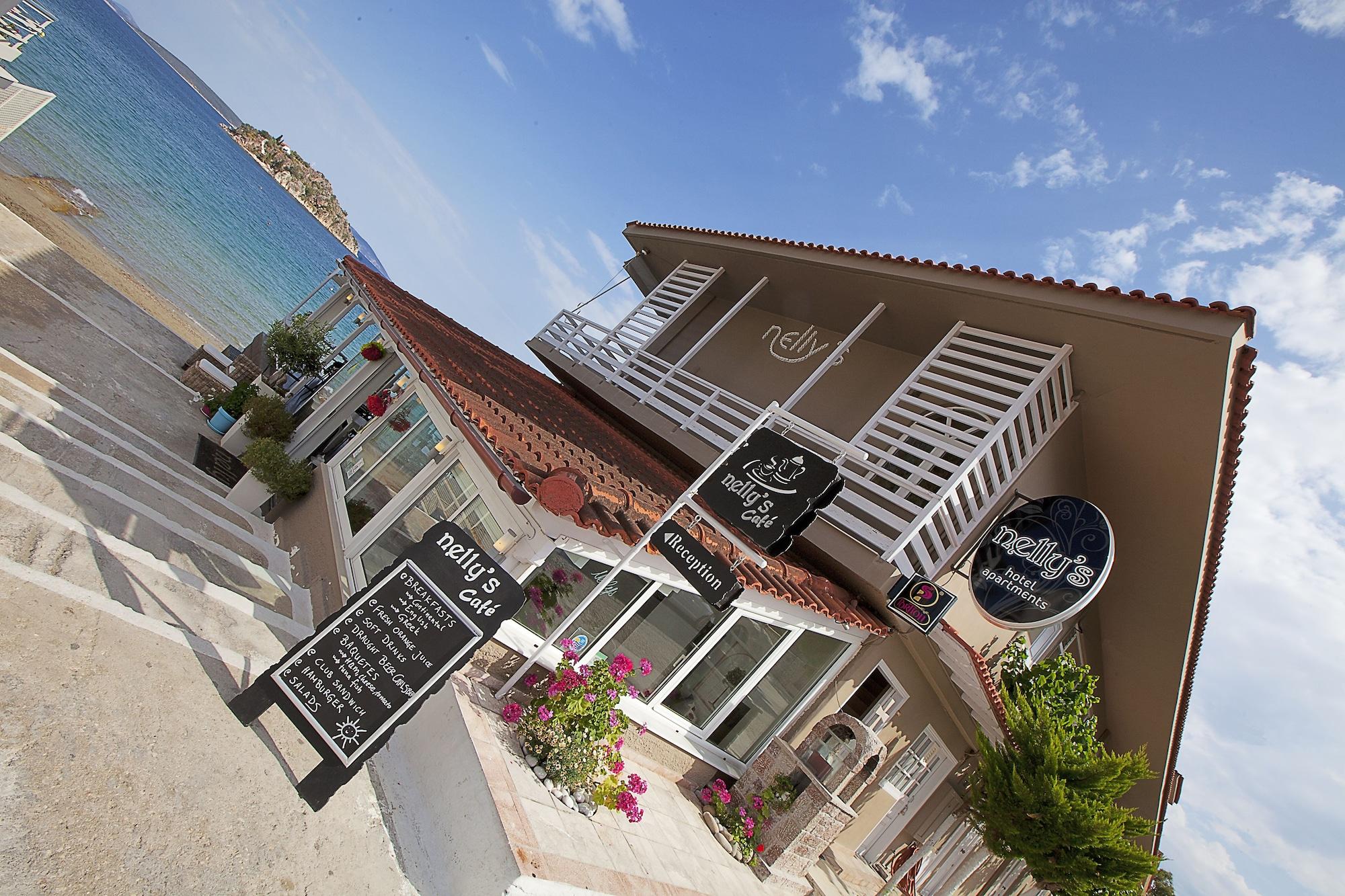 Vista Lobby Nelly's Apartments