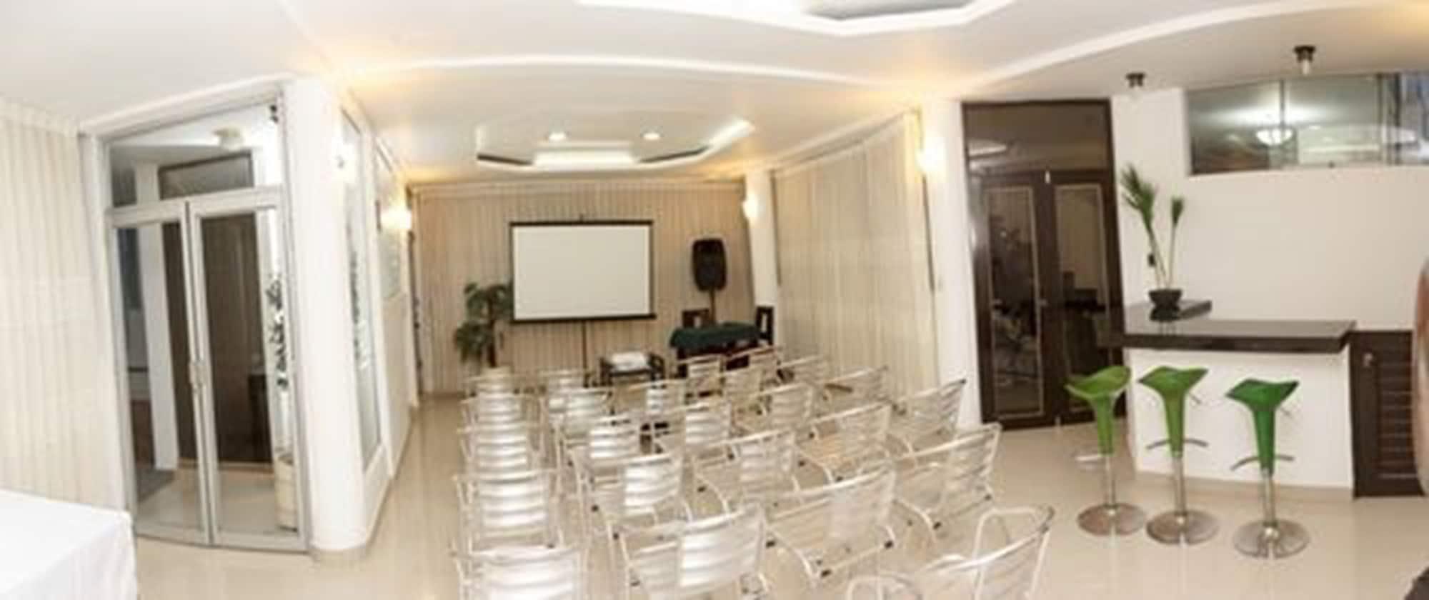 Sala de Reuniones Hotel B'liam