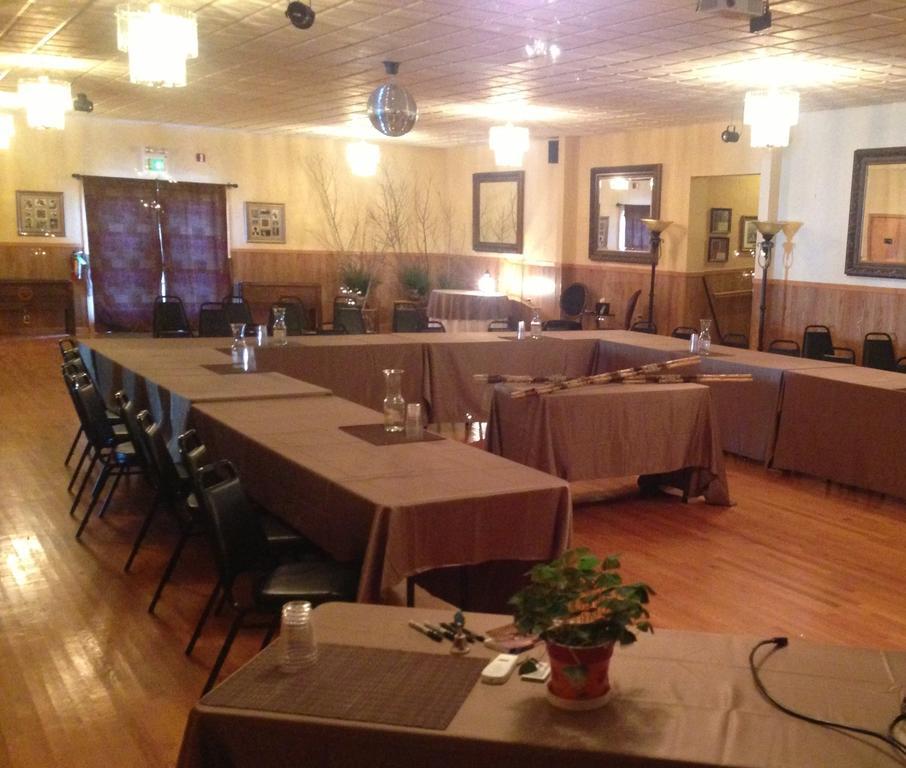 Comodidades del Alojamiento Three Forks Lewis & Clark Motel