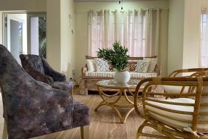 Alojamiento - Alka's Paradise Guest House and Lodging