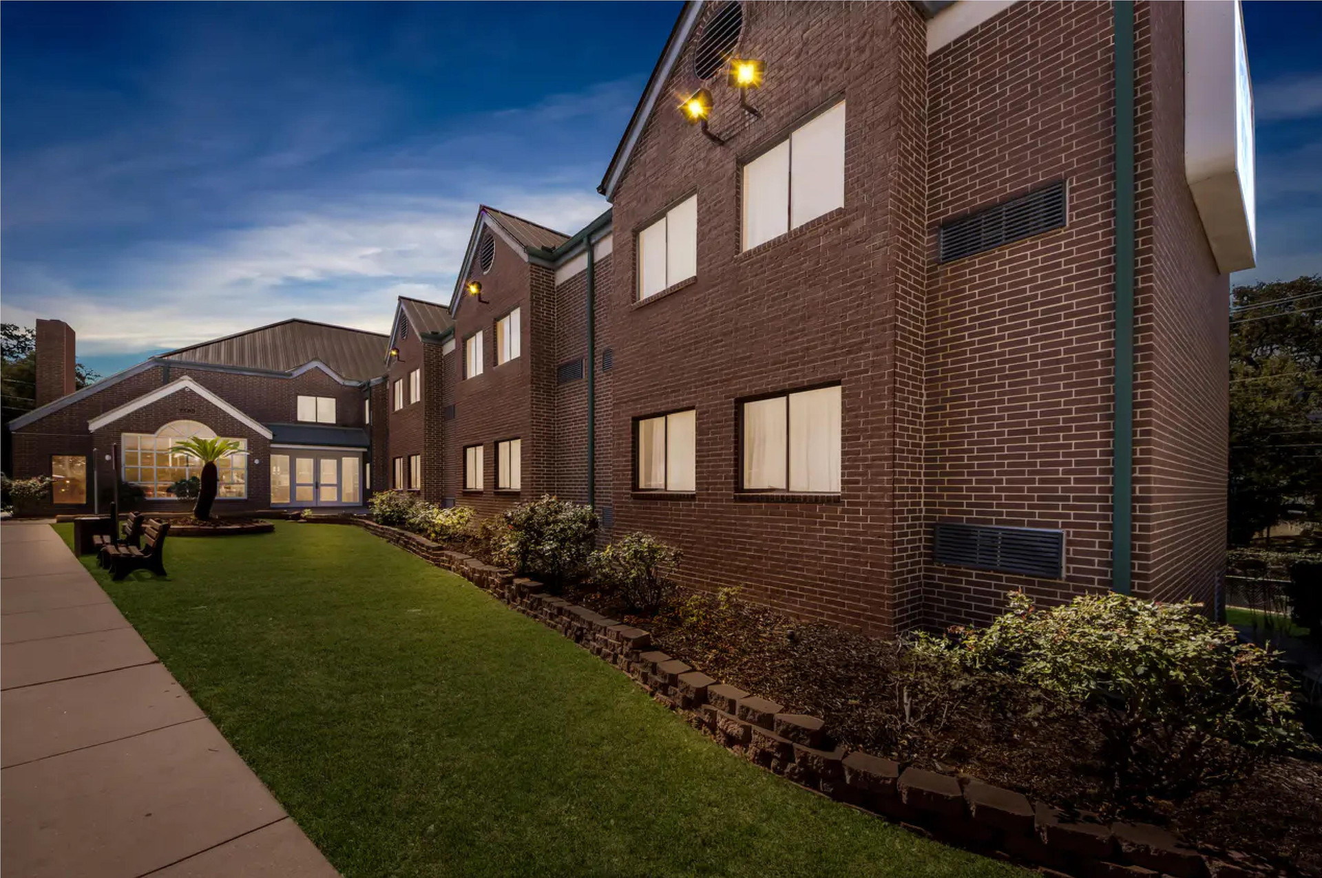 Vista Exterior Park Inn by Radisson