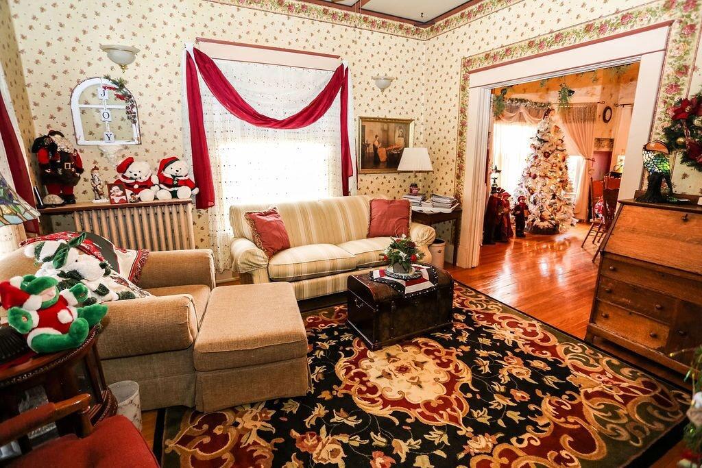 Vista Lobby 3rd Street Nest Bed & Breakfast