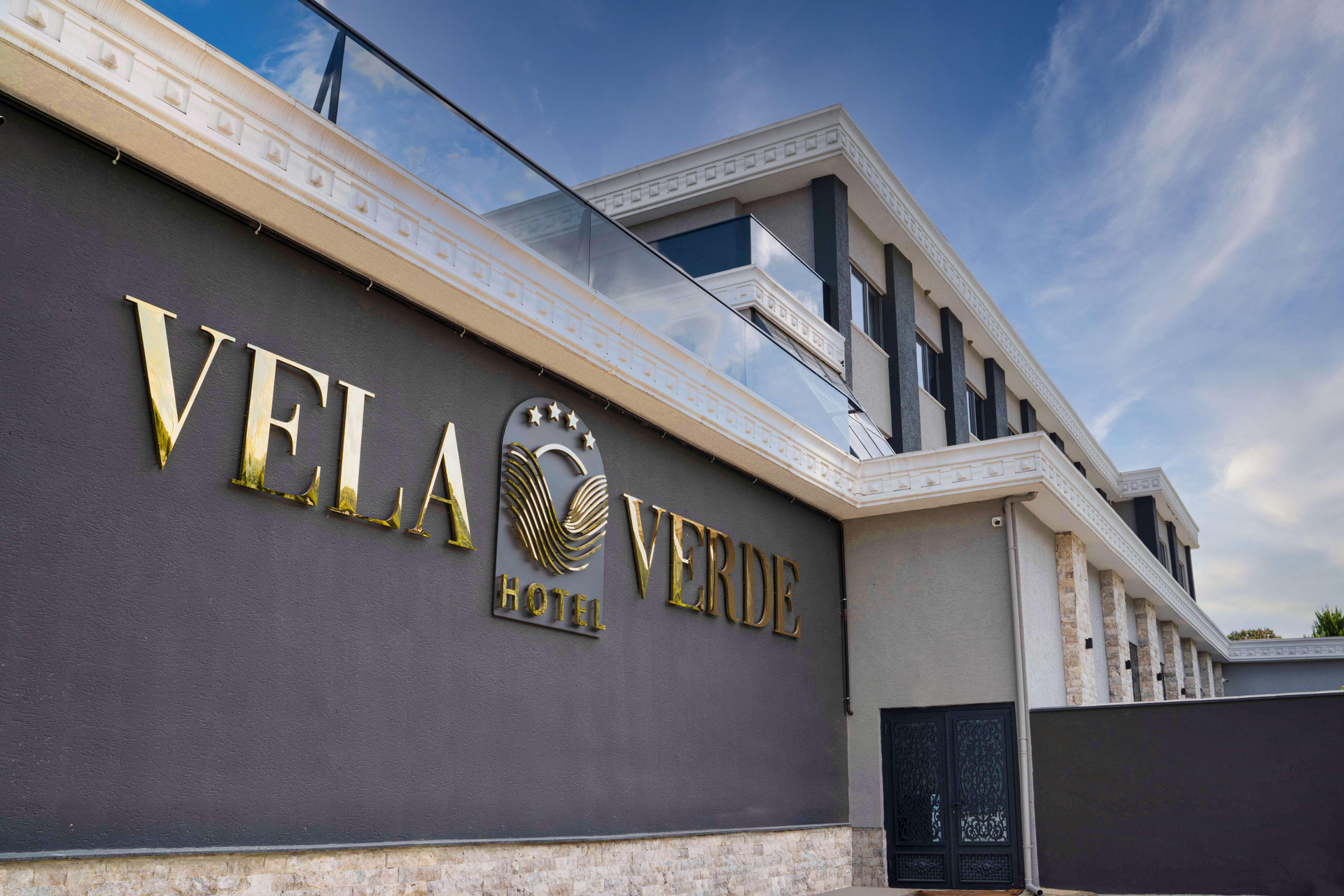 Vista Exterior Hotel Vela Verde