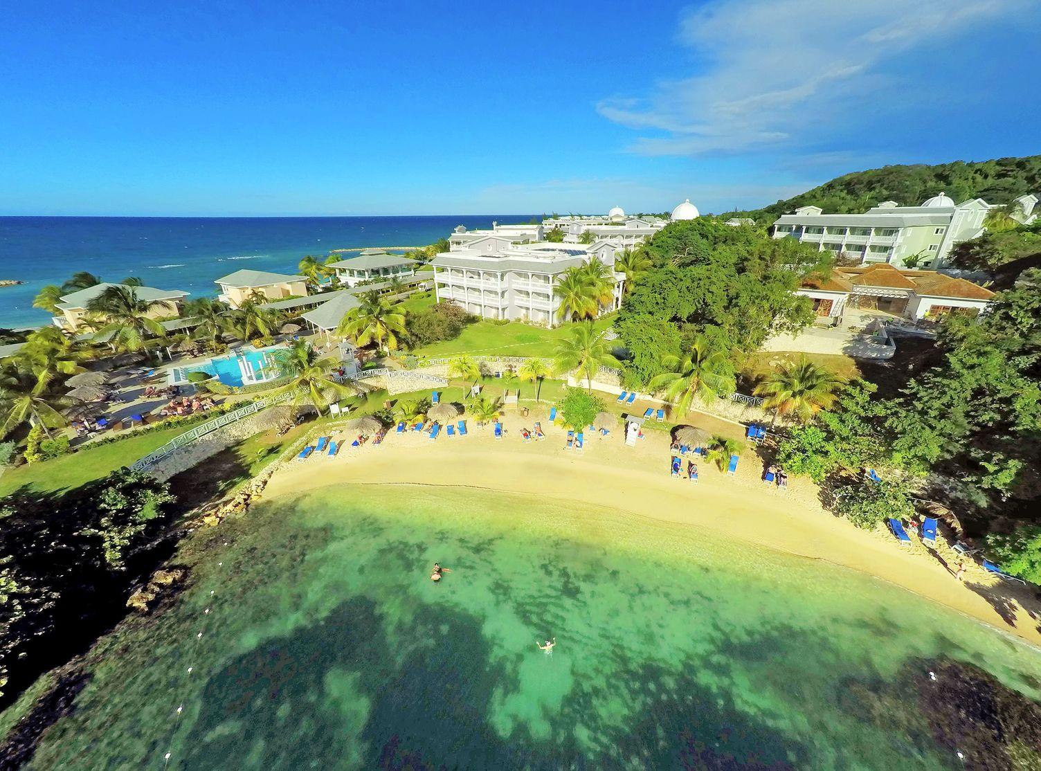 Vista Exterior Grand Palladium Lady Hamilton