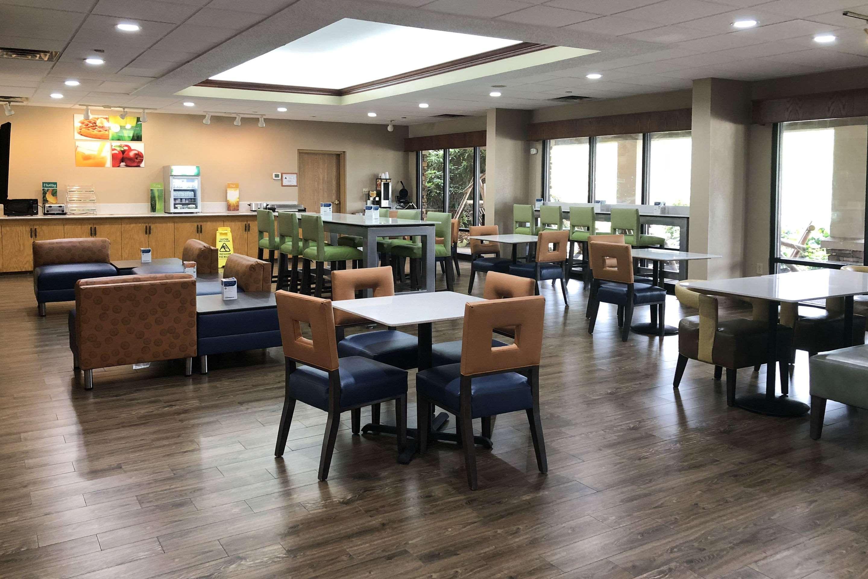 Restaurant Quality Inn And Suites Boone - University Area