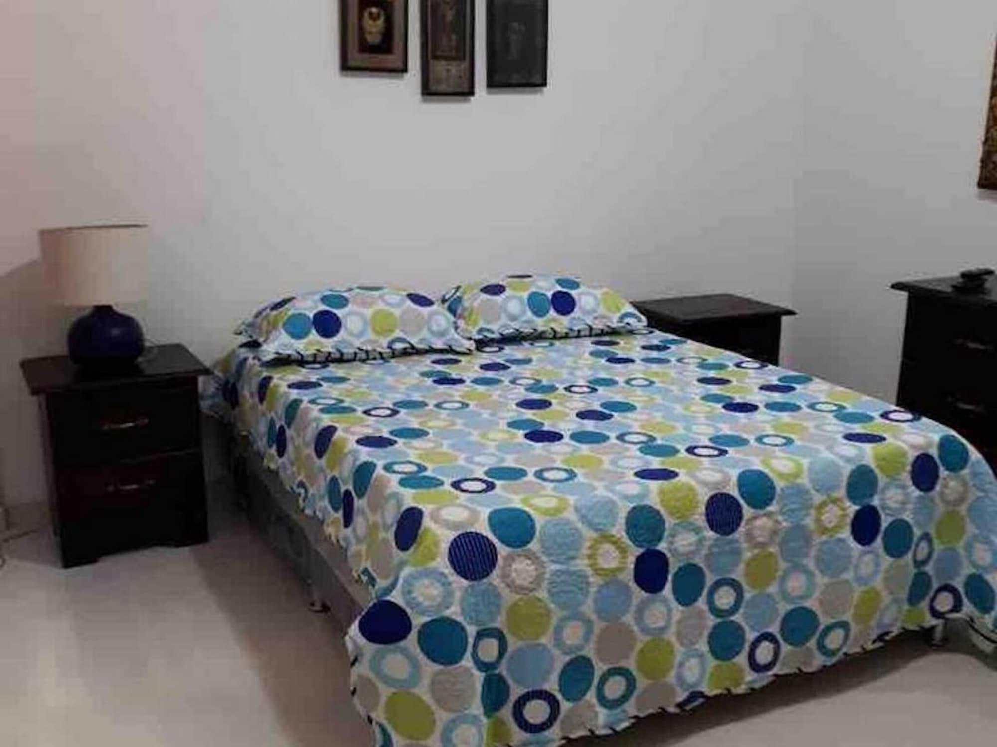 Varios Room-malecon Cozy Private Room 8