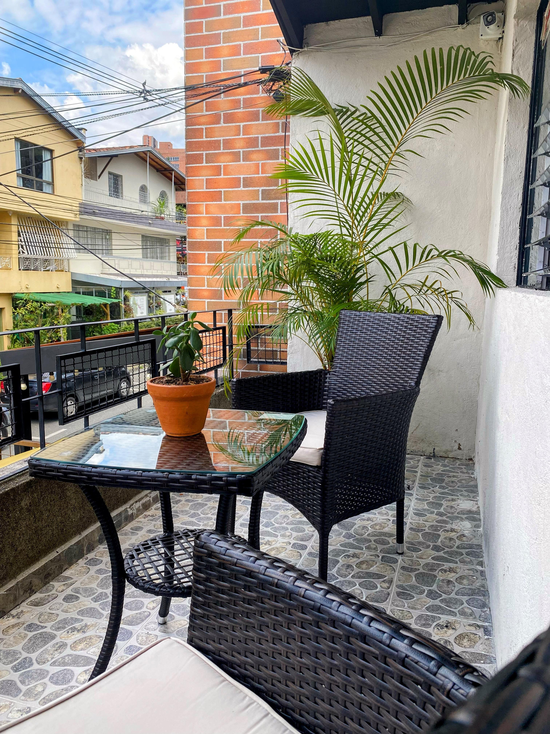 Varios luum guest house