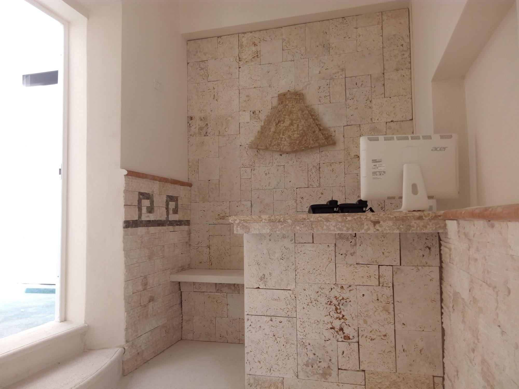 Varios Mayab Suites Hotel