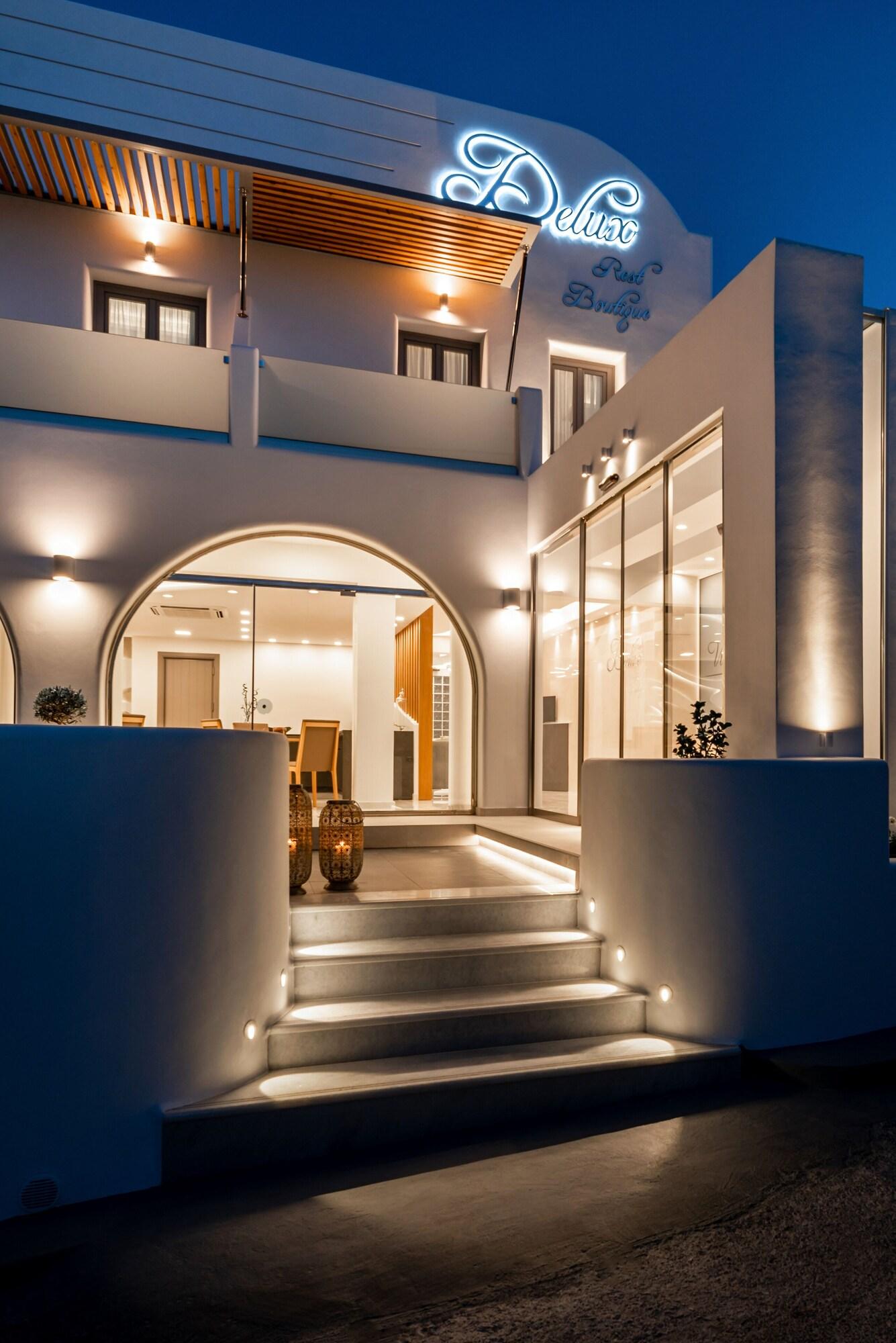 Vista Exterior Deluxe Suites Santorini