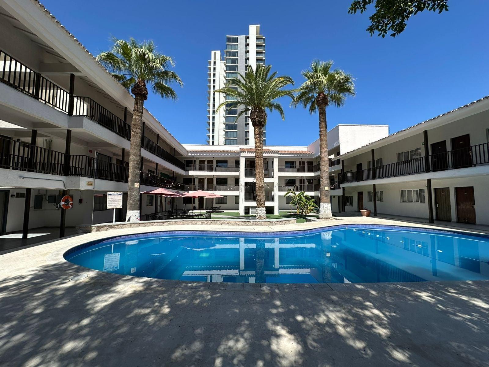 Vista Piscina Comfort Inn Hermosillo Pitic