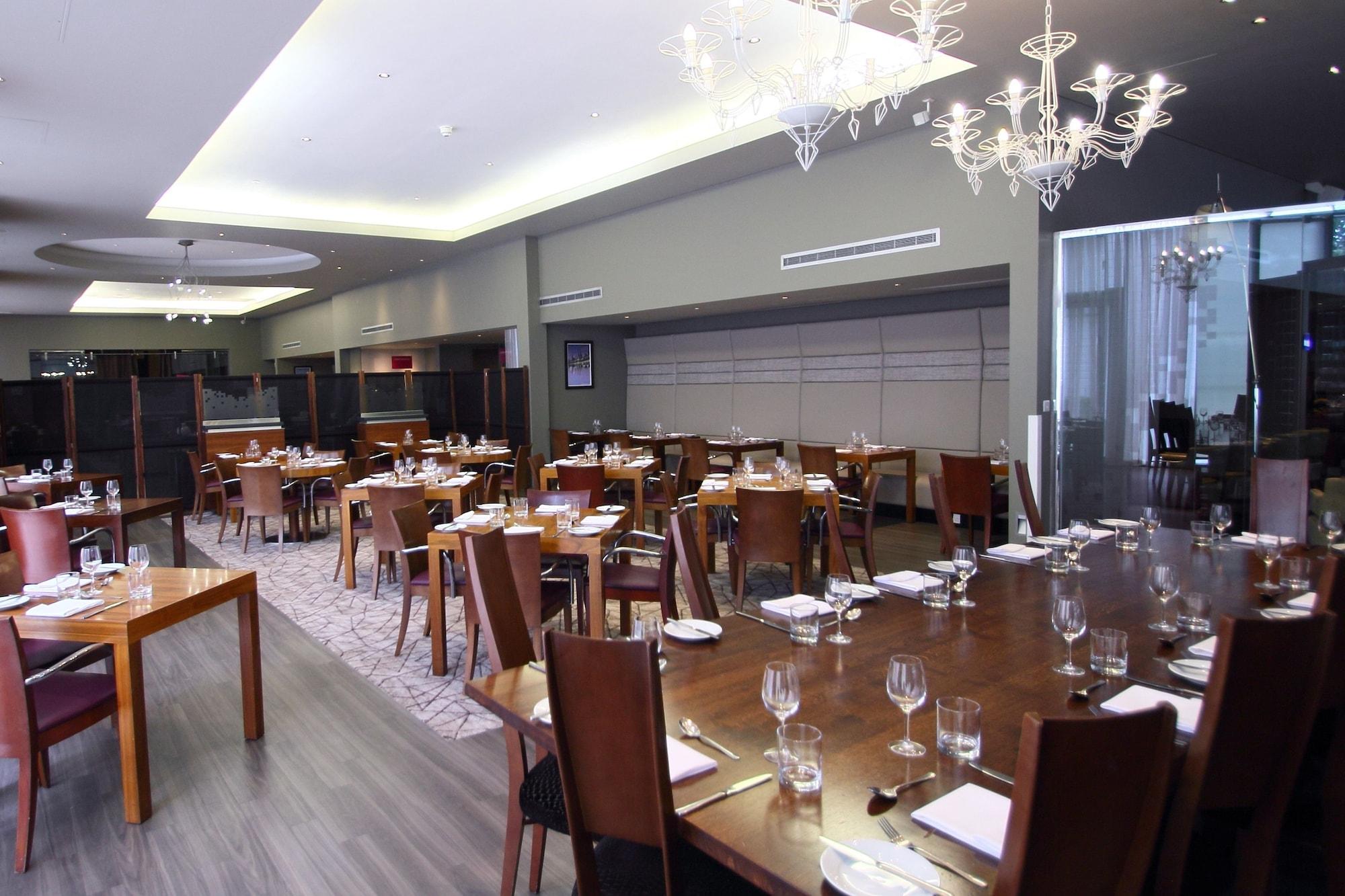 Restaurant Crowne Plaza London - Docklands by IHG
