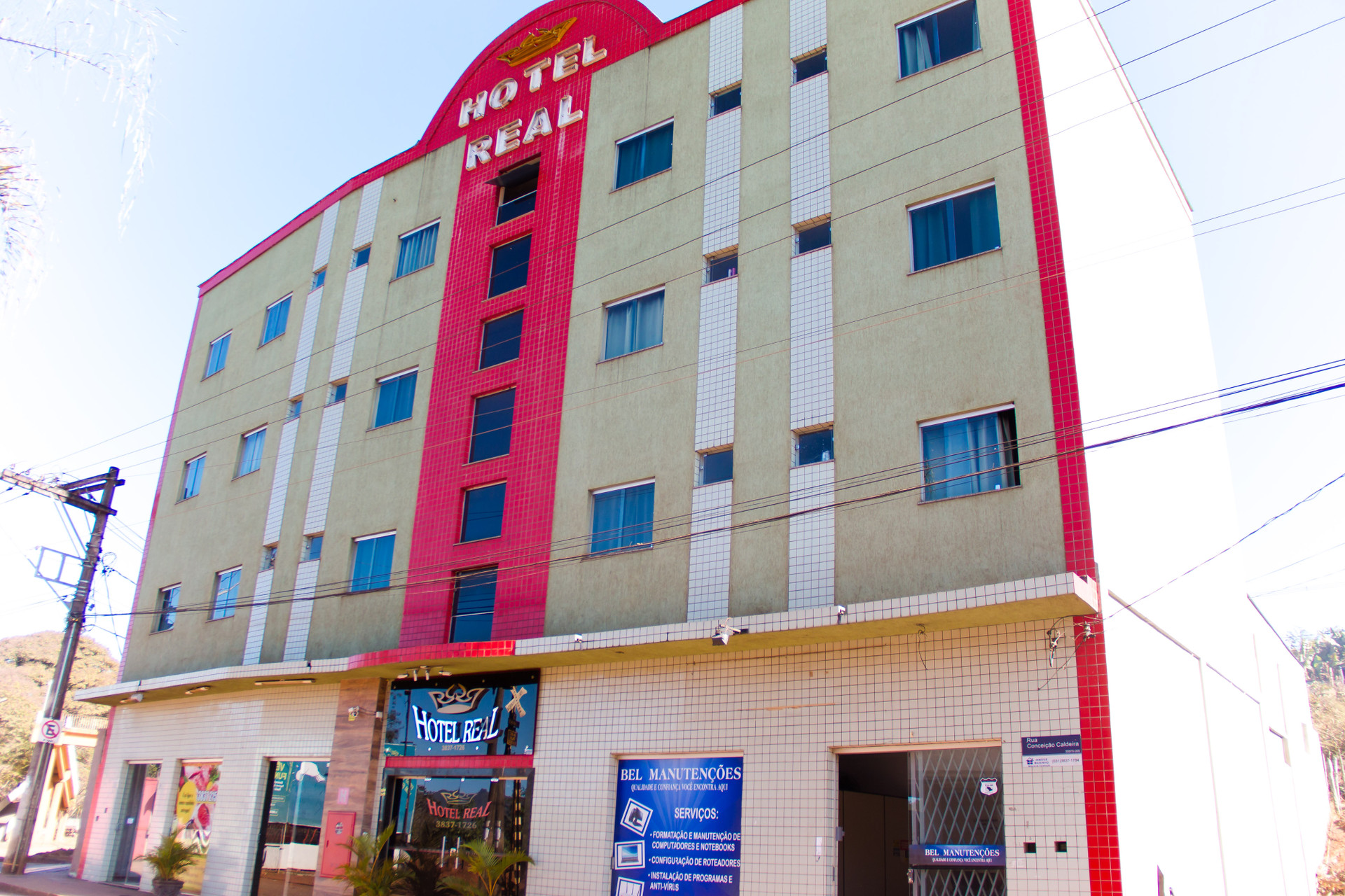 Vista Exterior Hotel Real