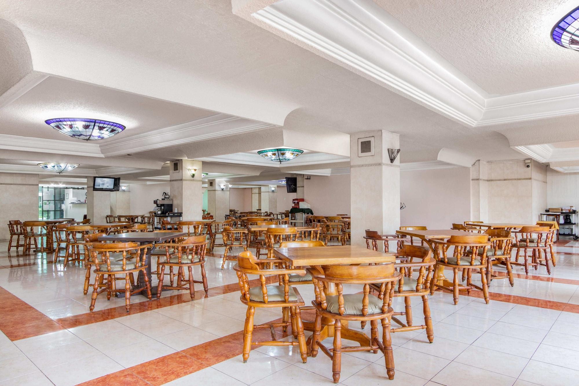 Restaurant Radisson Hotel & Convention Center Toluca