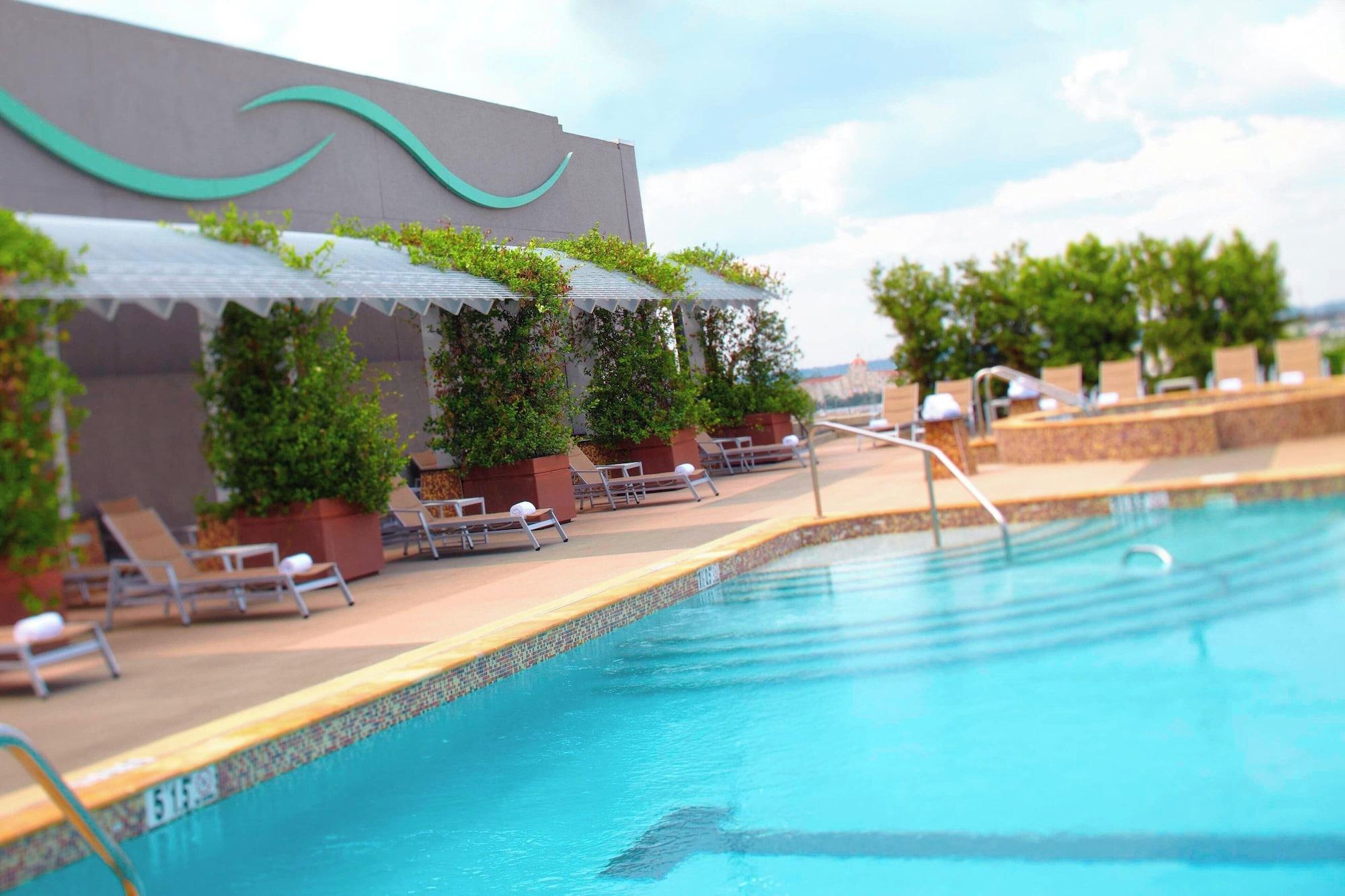 Vista Piscina The Battle House Renaissance Mobile Hotel & Spa