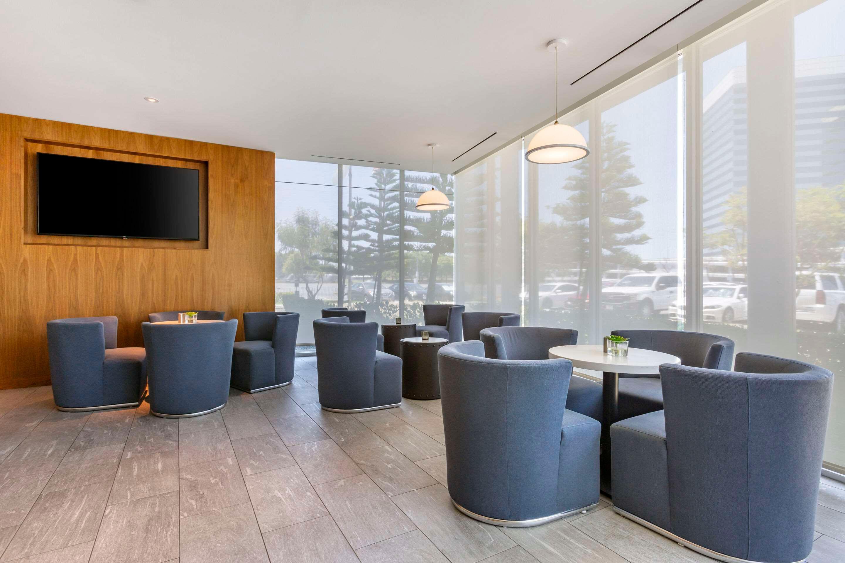 Vista Lobby Cambria Suites LAX