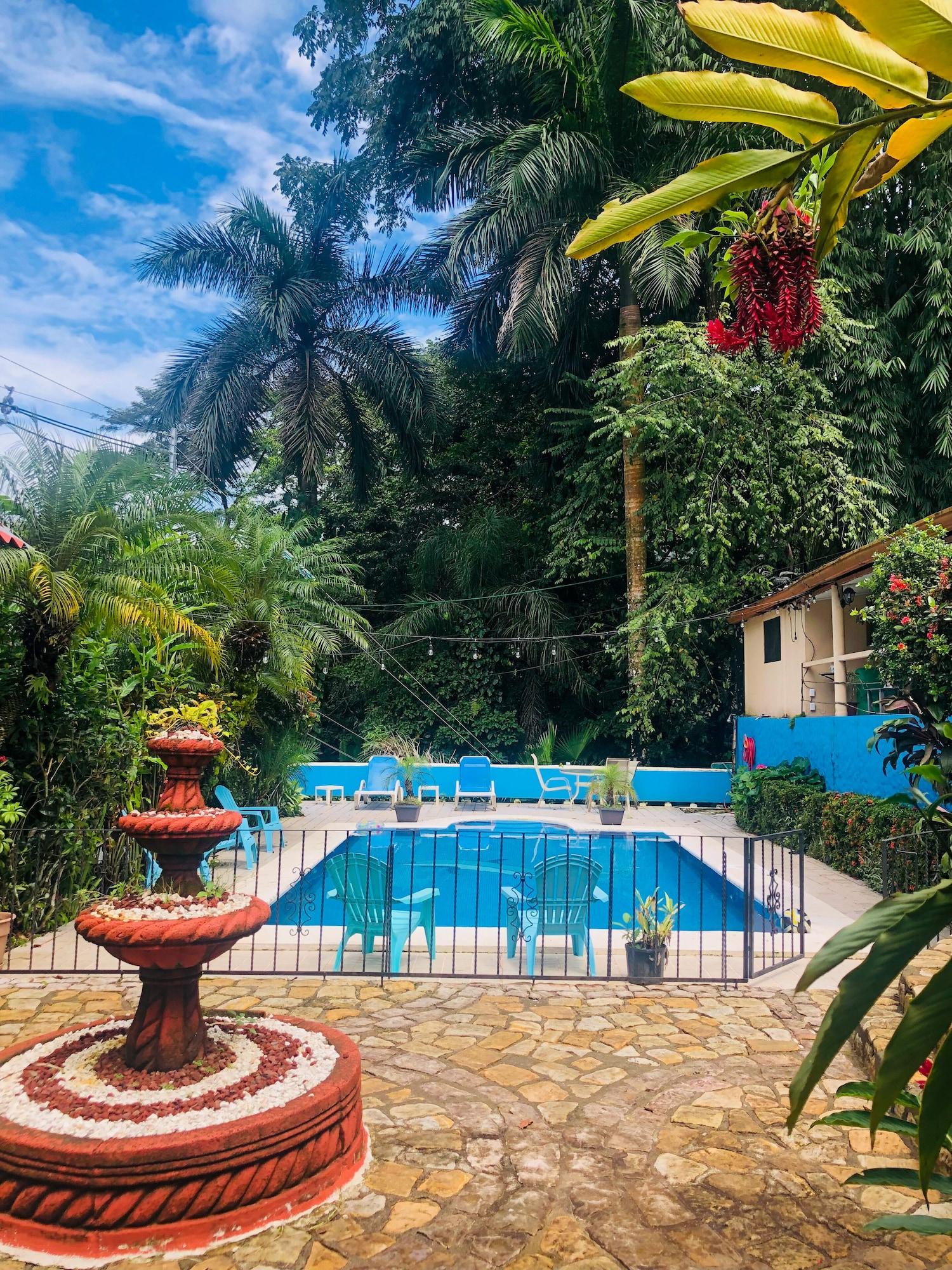 Varios Hotel Colibri