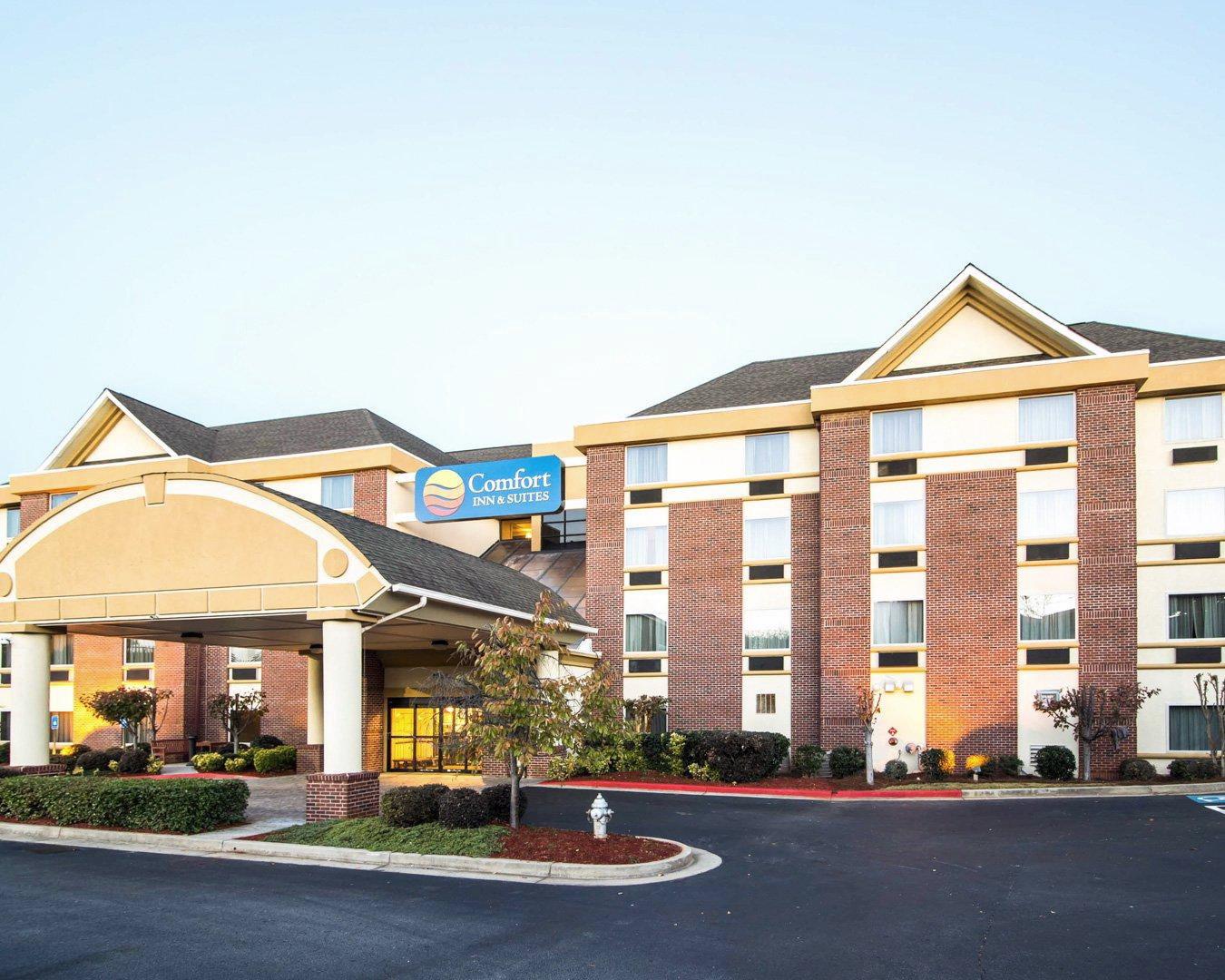 Vista Exterior Comfort Inn & Suites Suwanee - Sugarloaf