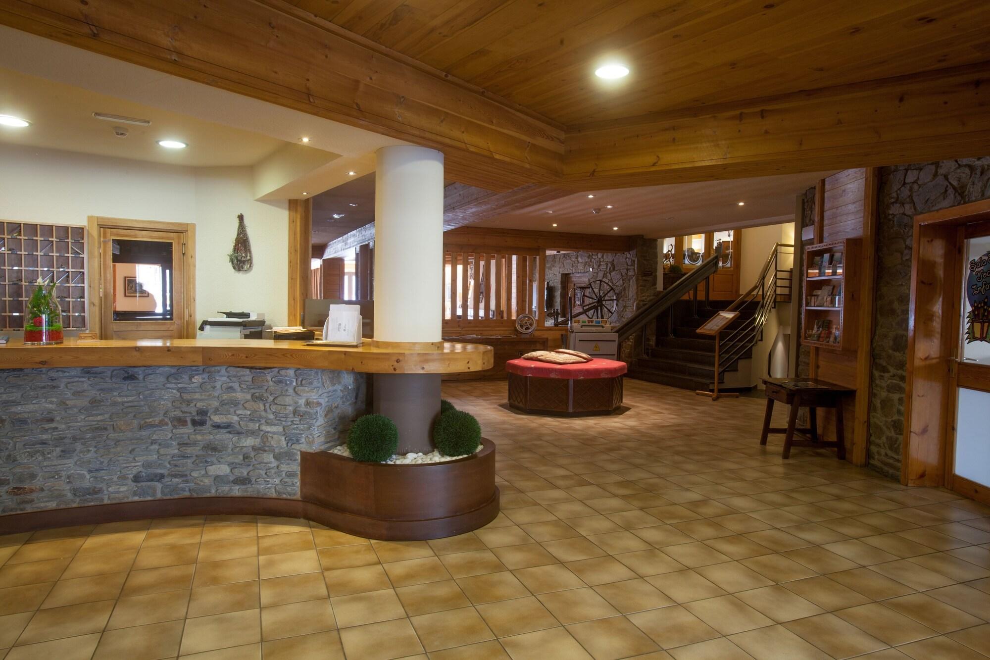 Vista Lobby Hotel Bonavida