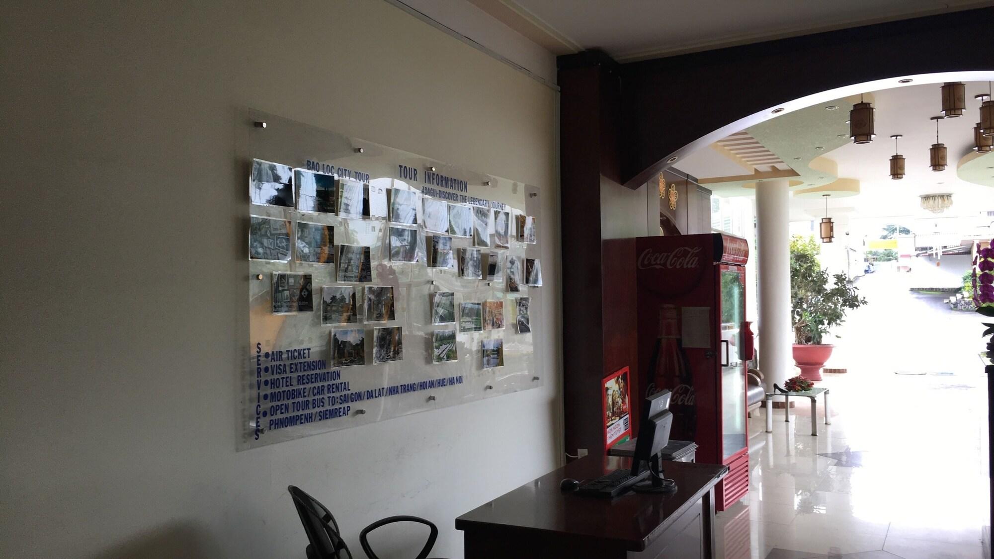 Vista Lobby Memories Hotel