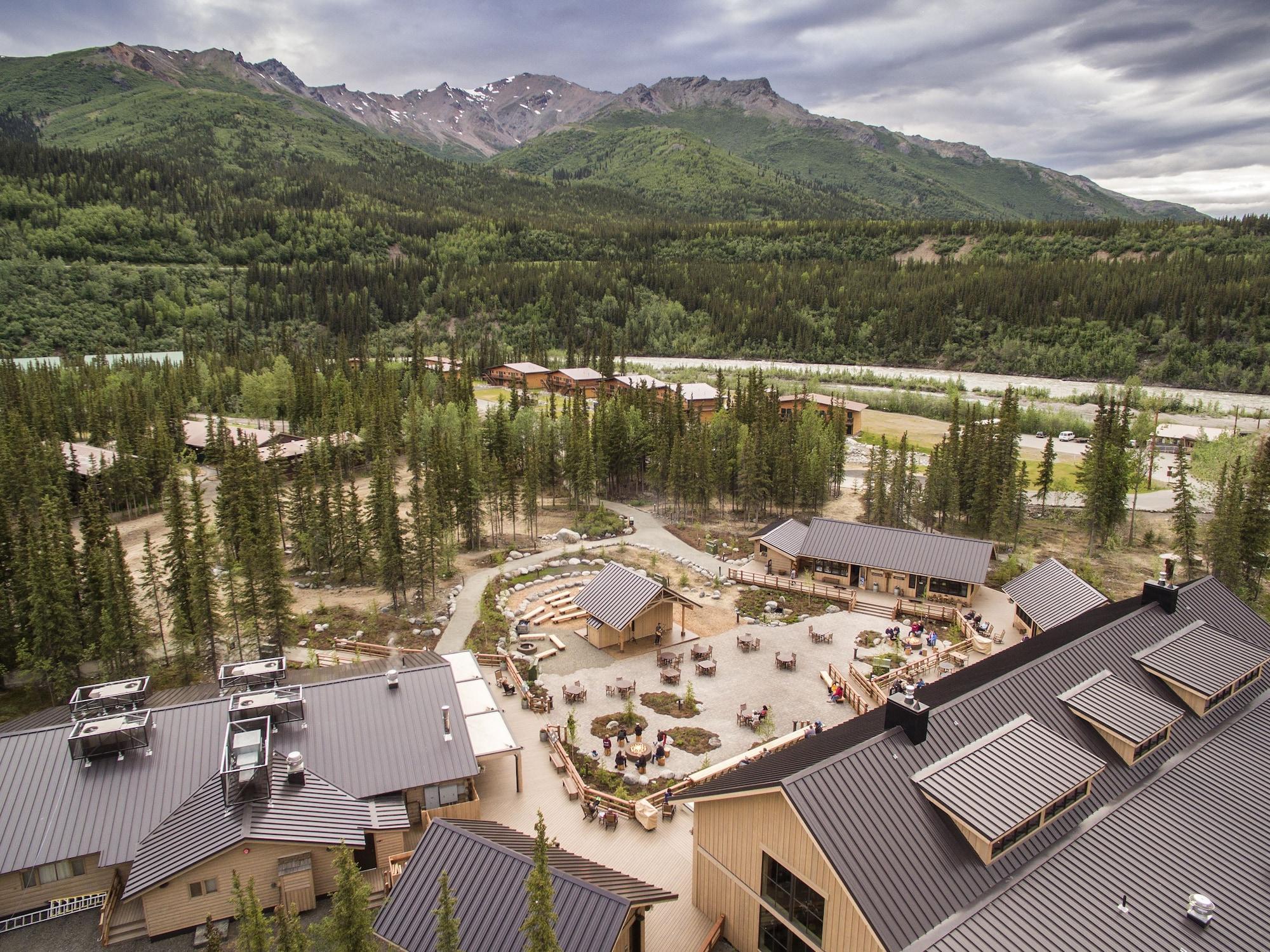 Vista Exterior  Holland America Denali Lodge