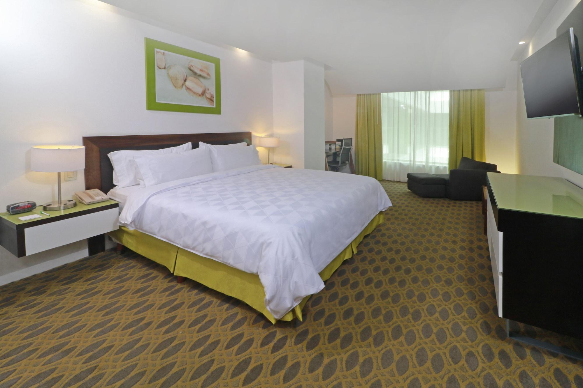 Habitación Holiday Inn Queretaro Zona Krystal by IHG