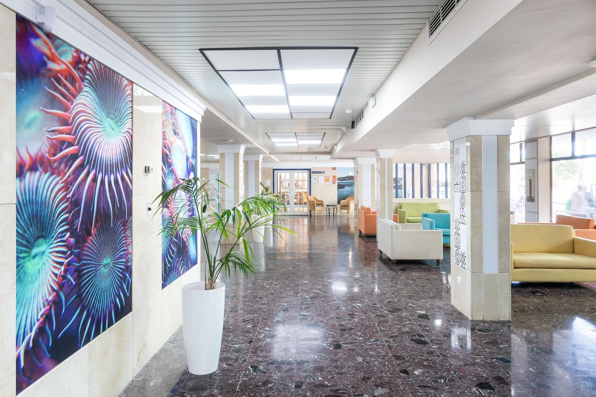 Vista Lobby HC Hotel Magec