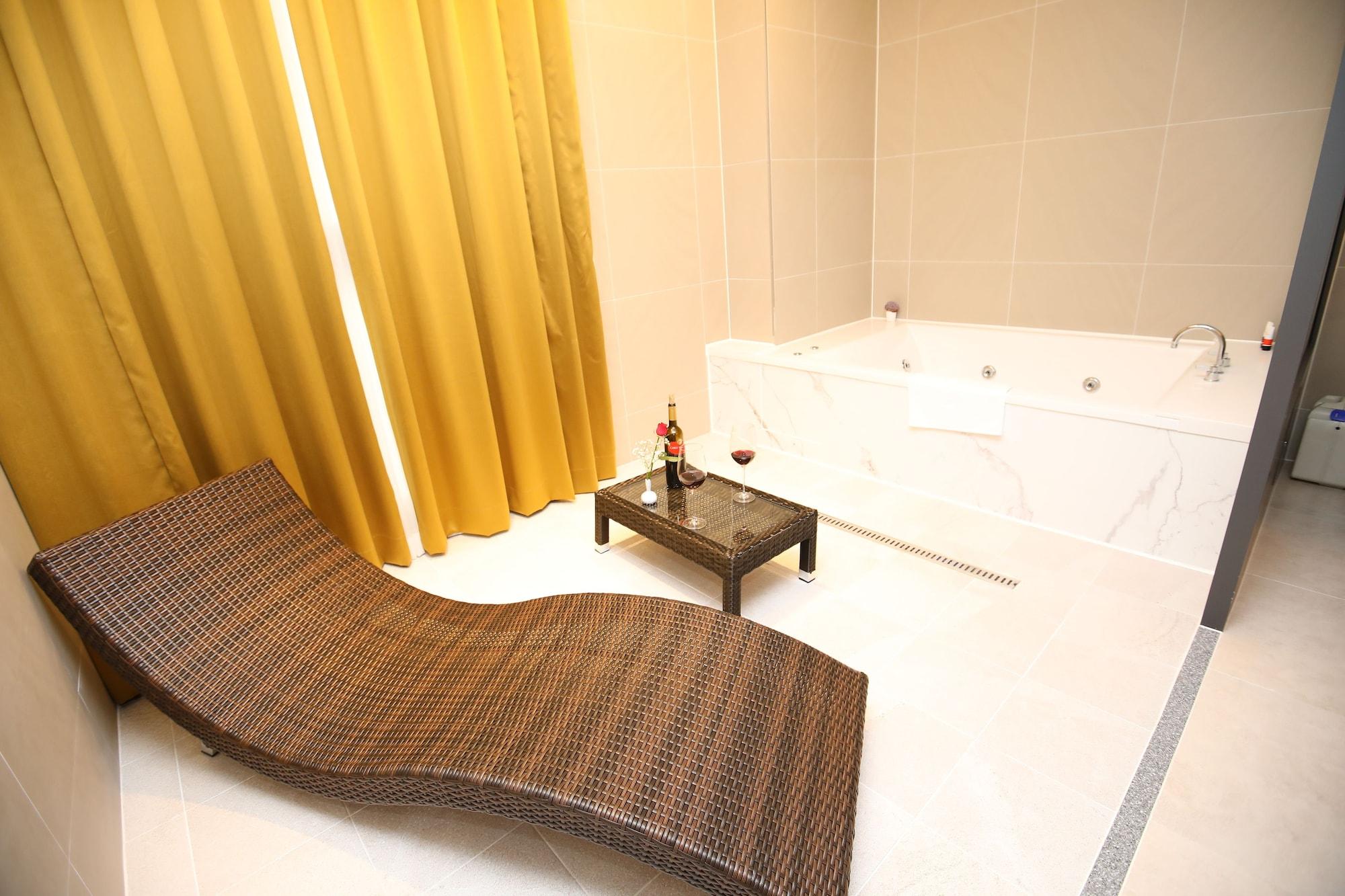 Set de Habitación Rest Hotel