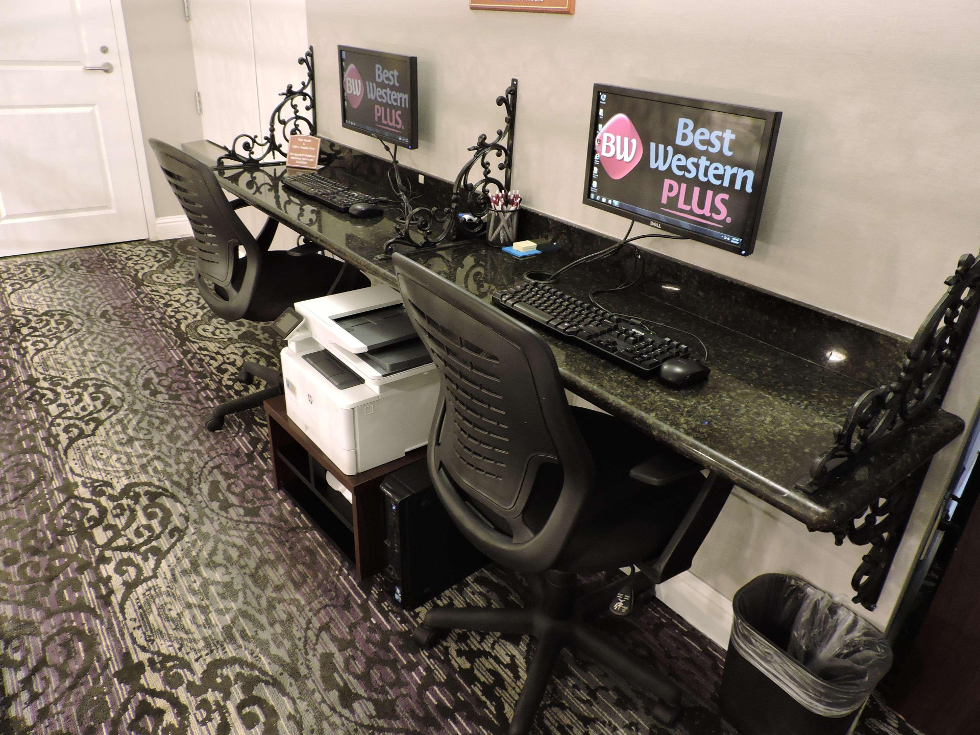 Centro de Negocios Best Western Plus St. Christopher Hotel